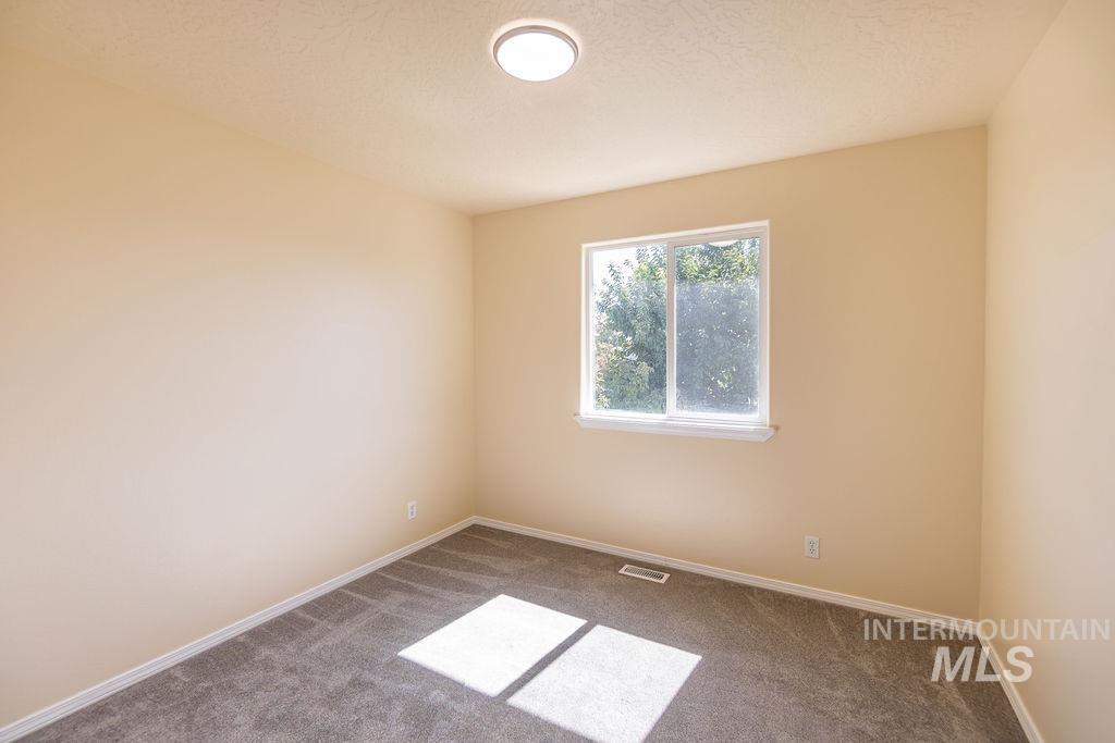 2806 Stoll Court Property Photo 24