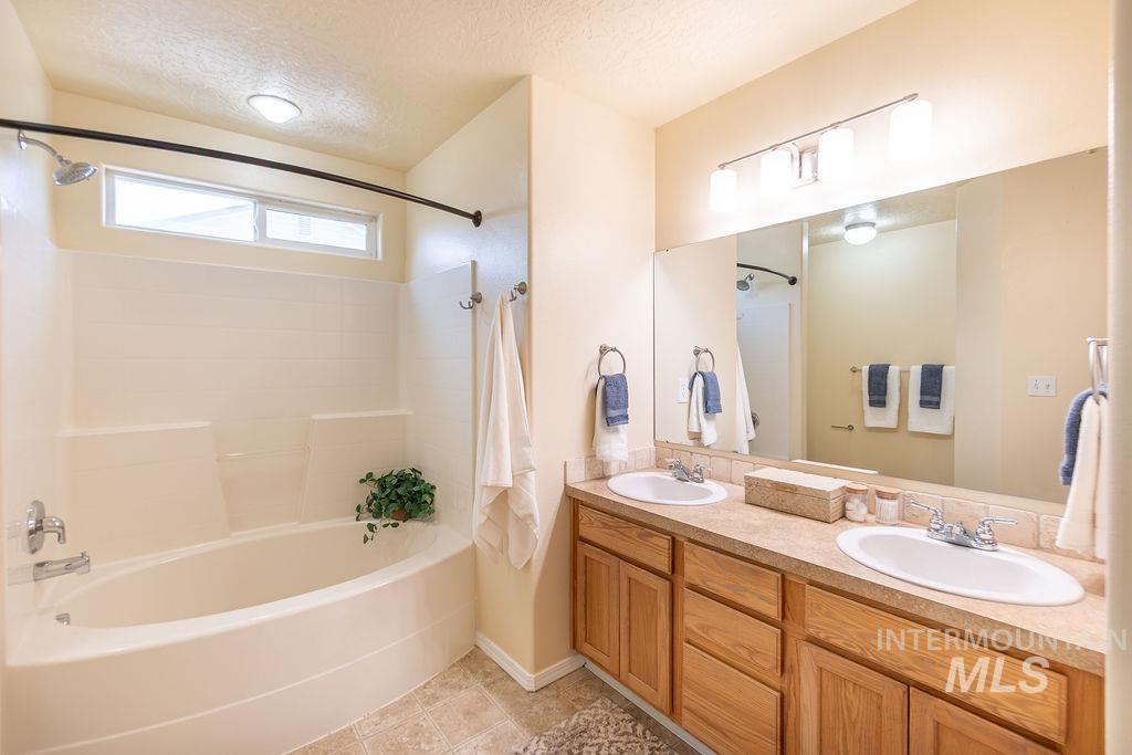 2806 Stoll Court Property Photo 20