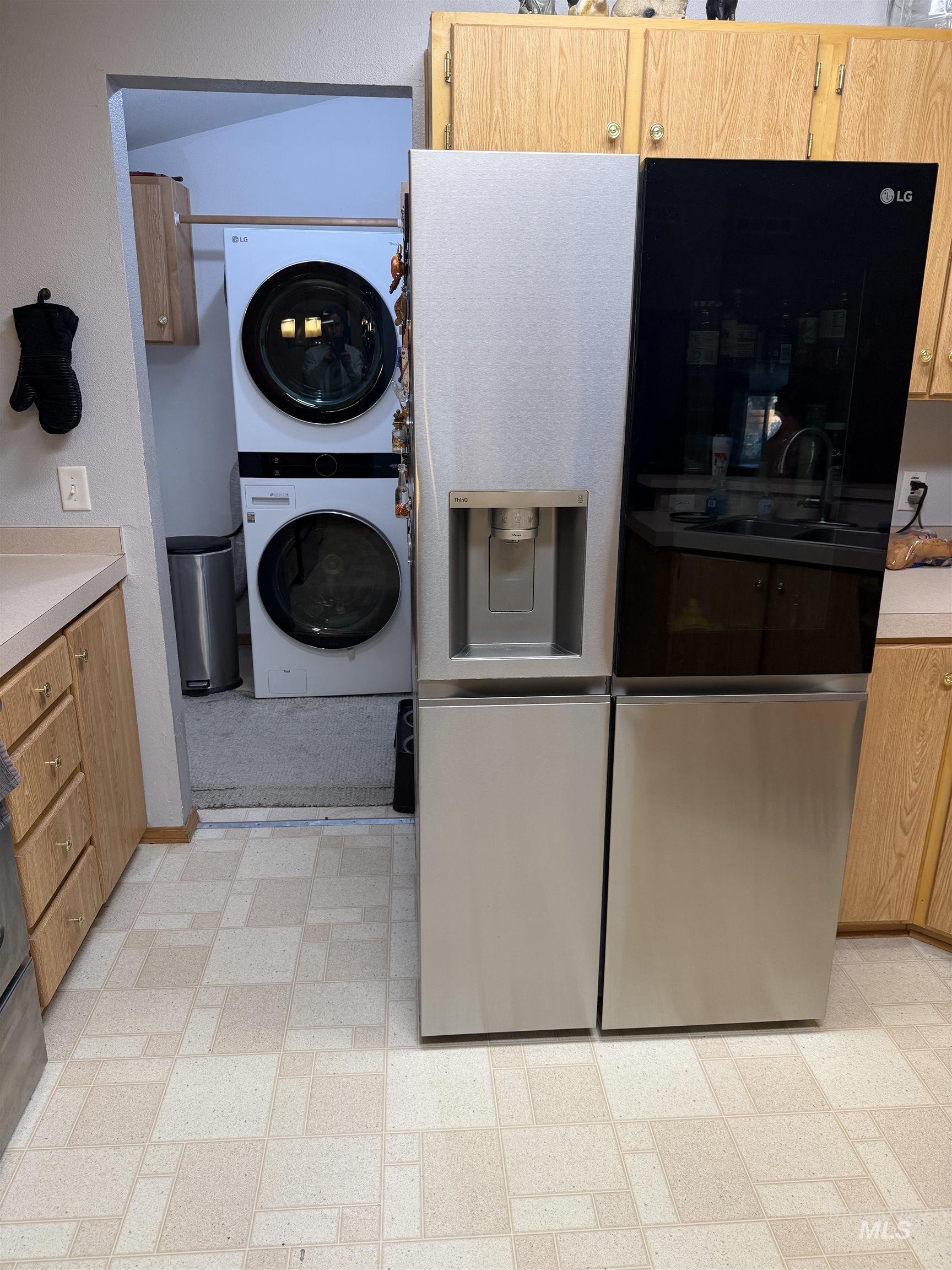 290 West Elmore Avenue Property Photo 7