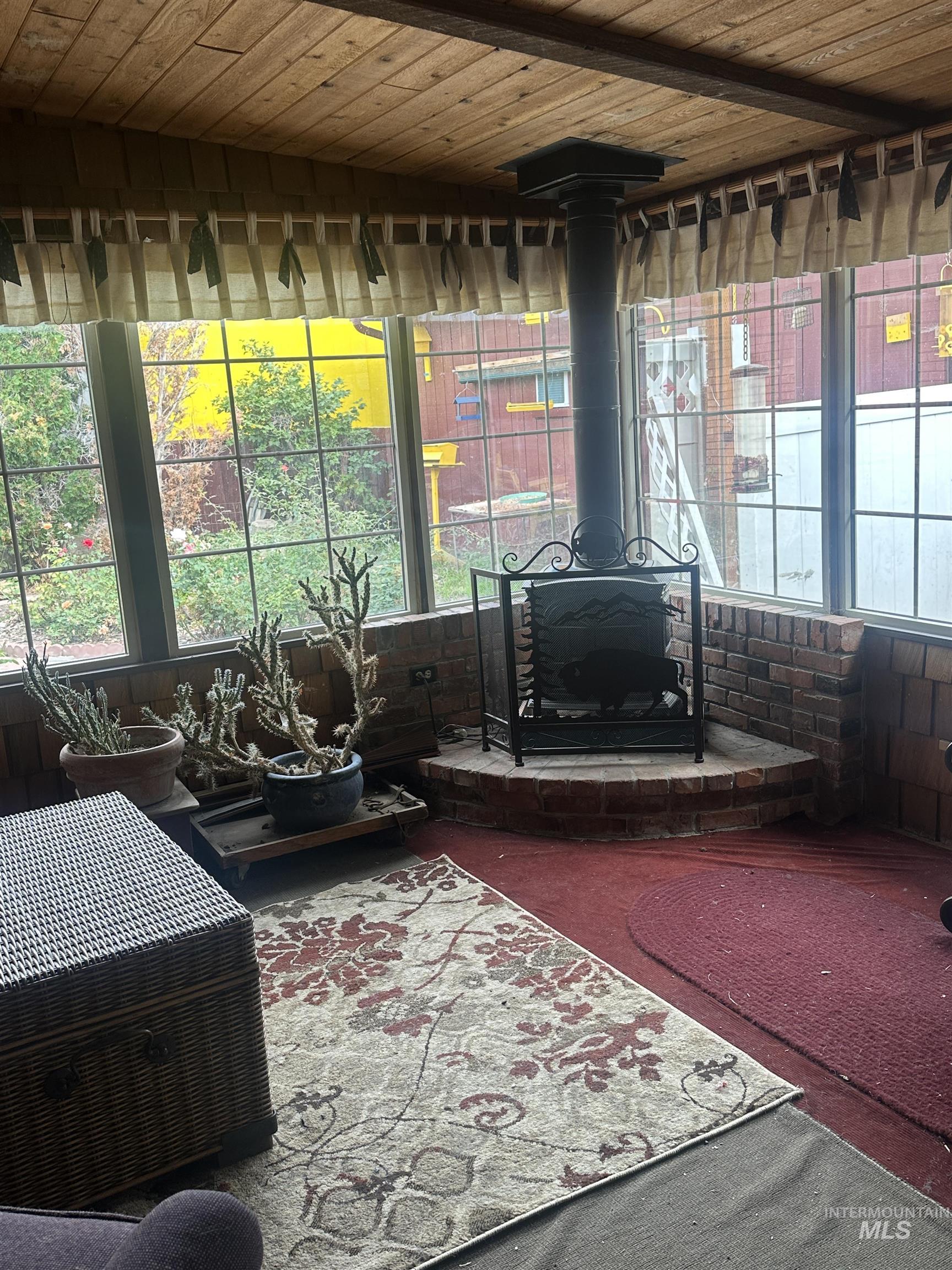 529 14th Street Property Photo 4