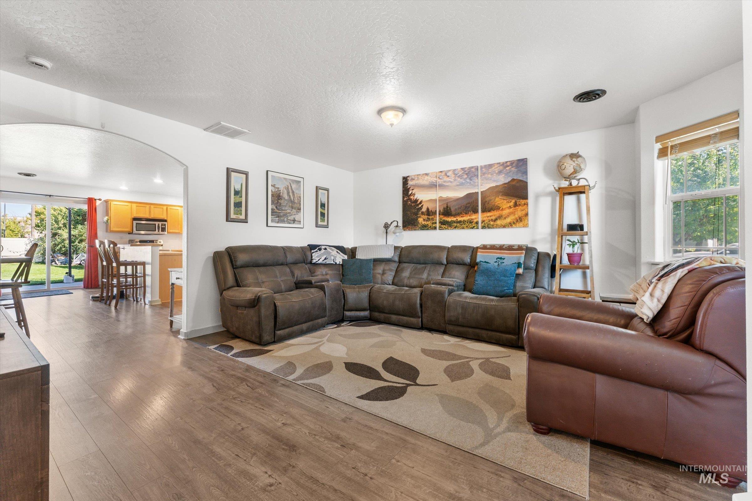 10536 Gossamer Ct Property Photo 5