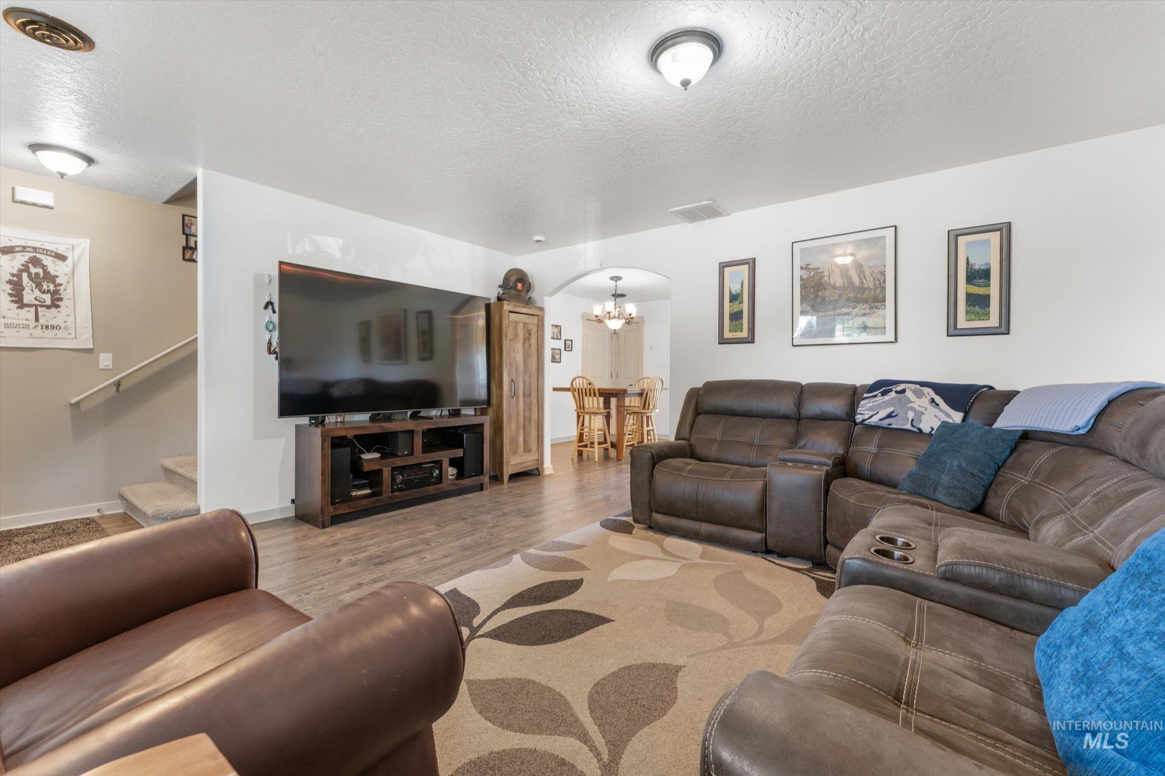 10536 Gossamer Ct Property Photo 6