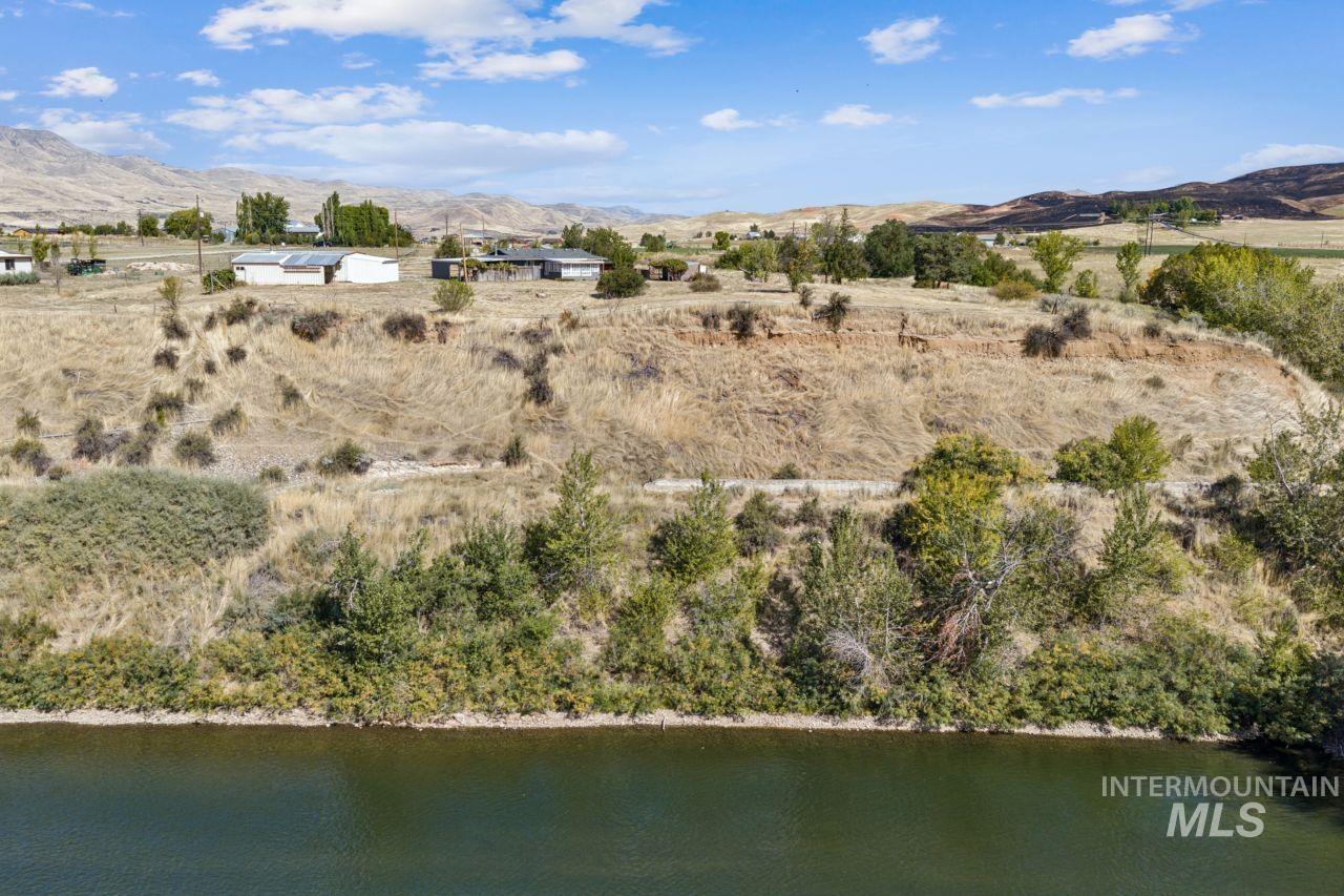 9845 N Highway 52 Property Photo 7