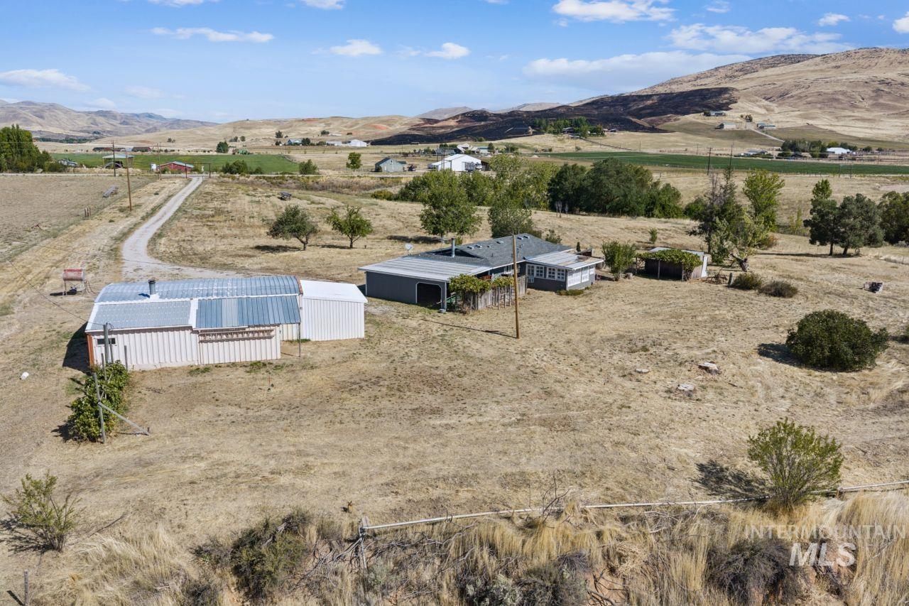 9845 N Highway 52 Property Photo 6