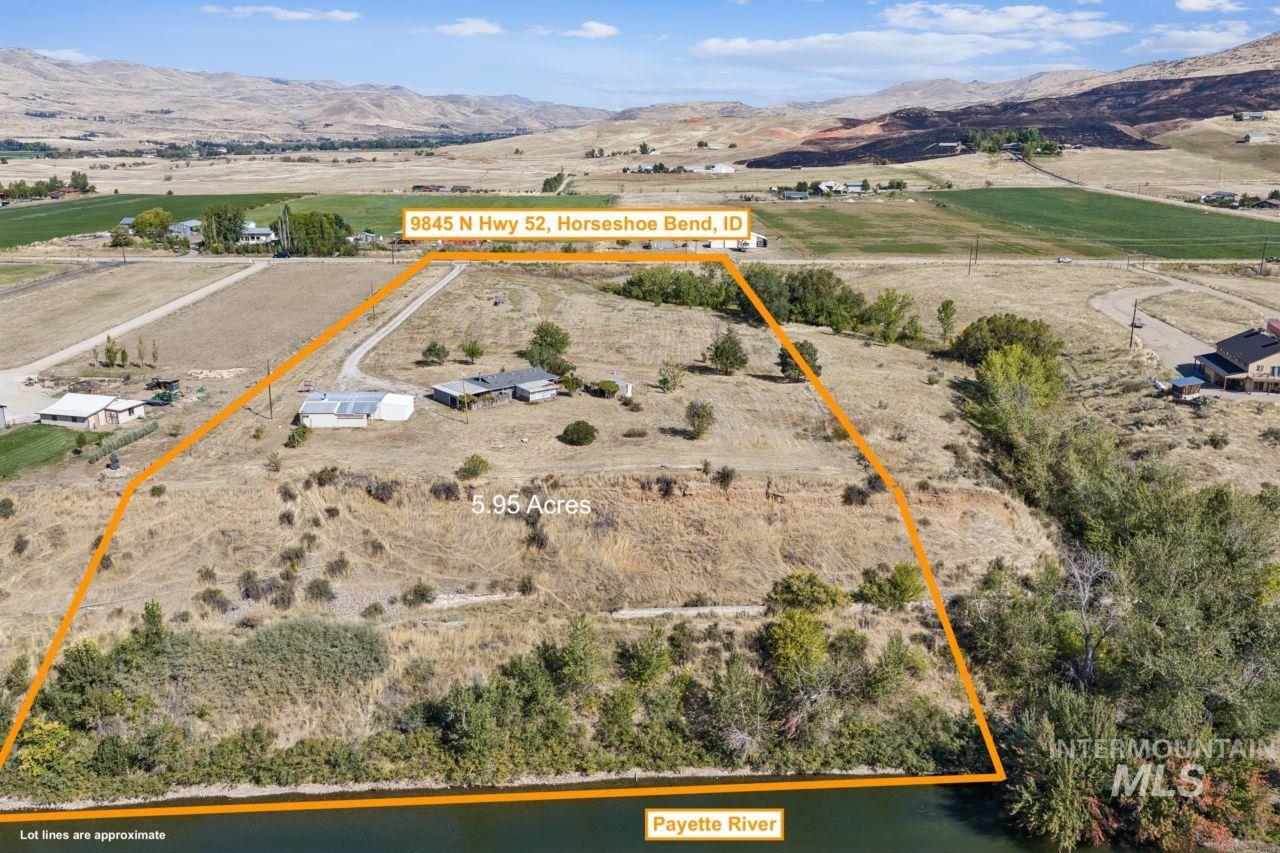 9845 N Highway 52 Property Photo 12