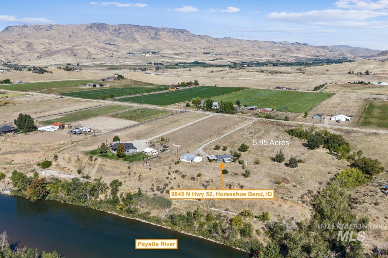 9845 N Highway 52 Property Photo 16