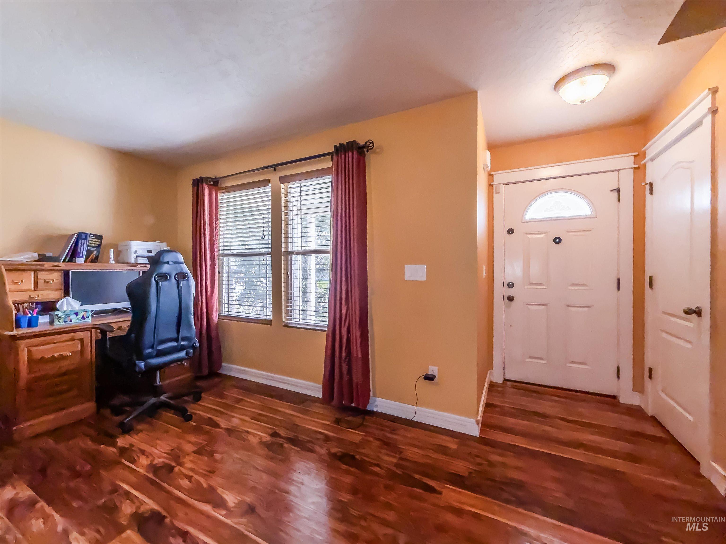 14256 Pearl Pointe Dr Property Photo 4