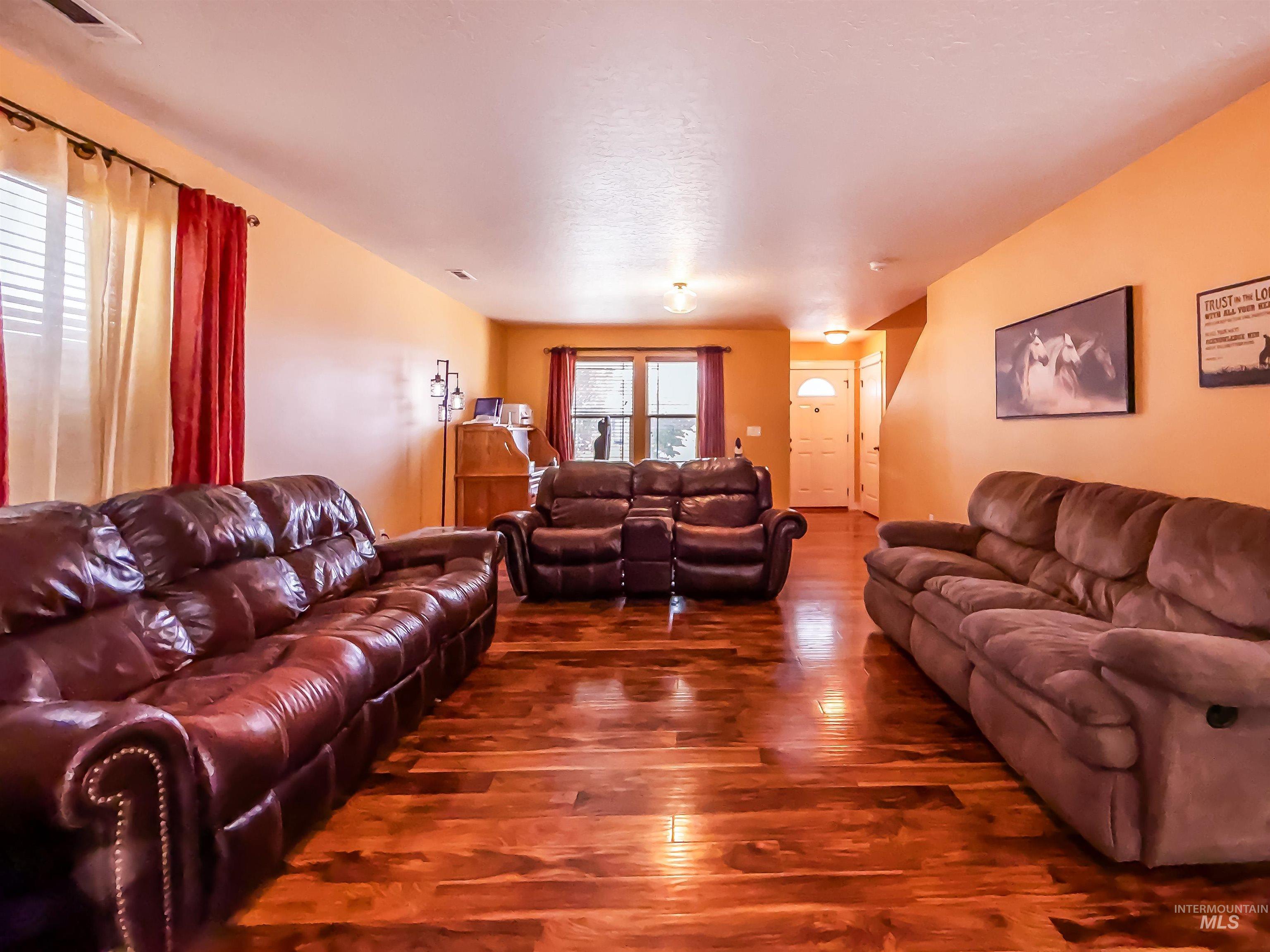 14256 Pearl Pointe Dr Property Photo 6