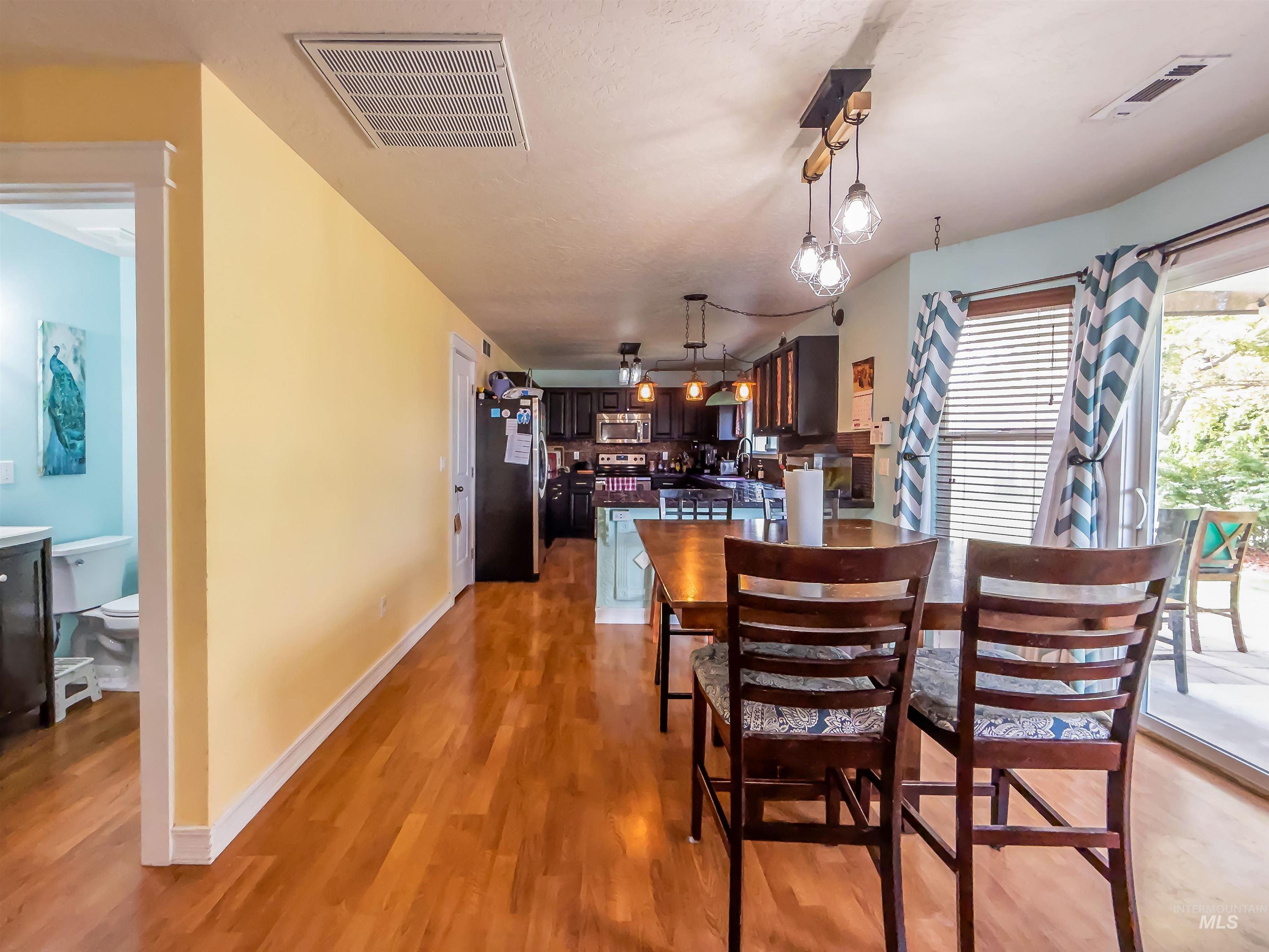 14256 Pearl Pointe Dr Property Photo 7