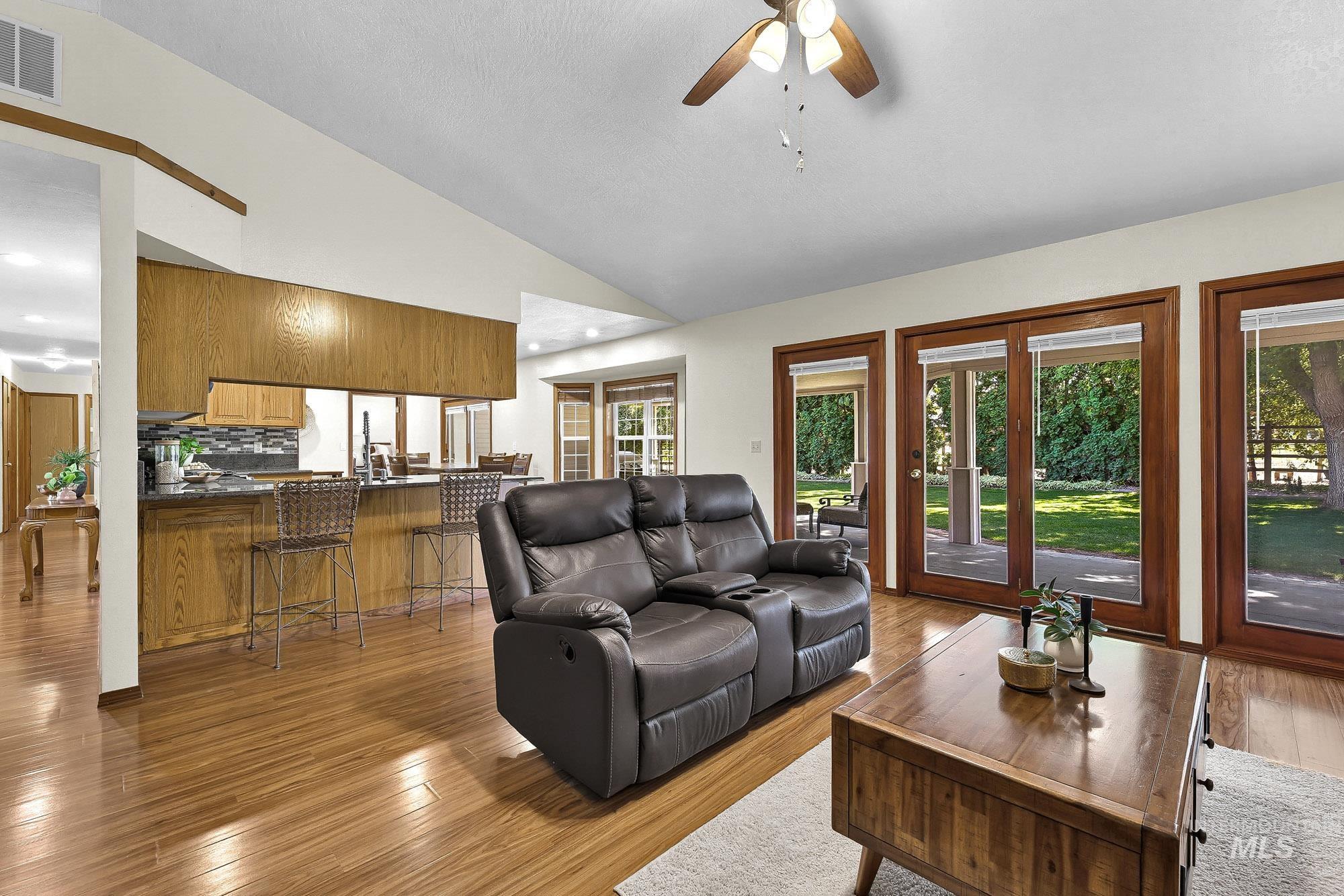 705 Keogh Lane Property Photo 14