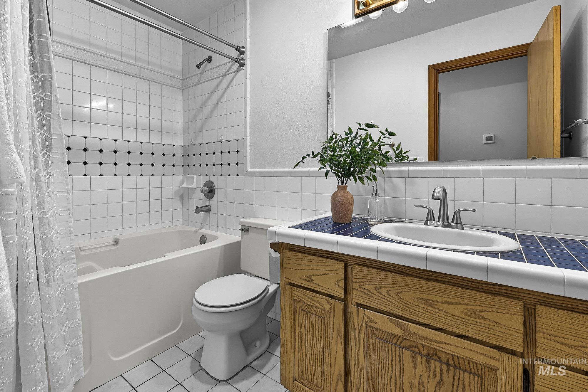 705 Keogh Lane Property Photo 30