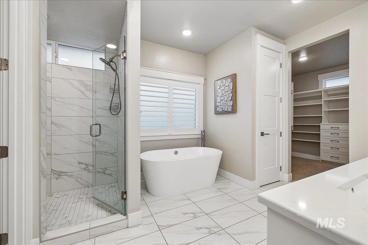5693 W Pulaski St. Property Photo 17