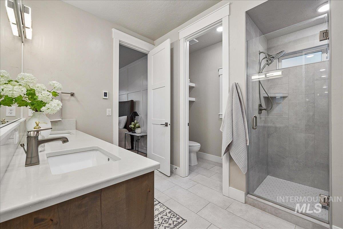 5693 W Pulaski St. Property Photo 22
