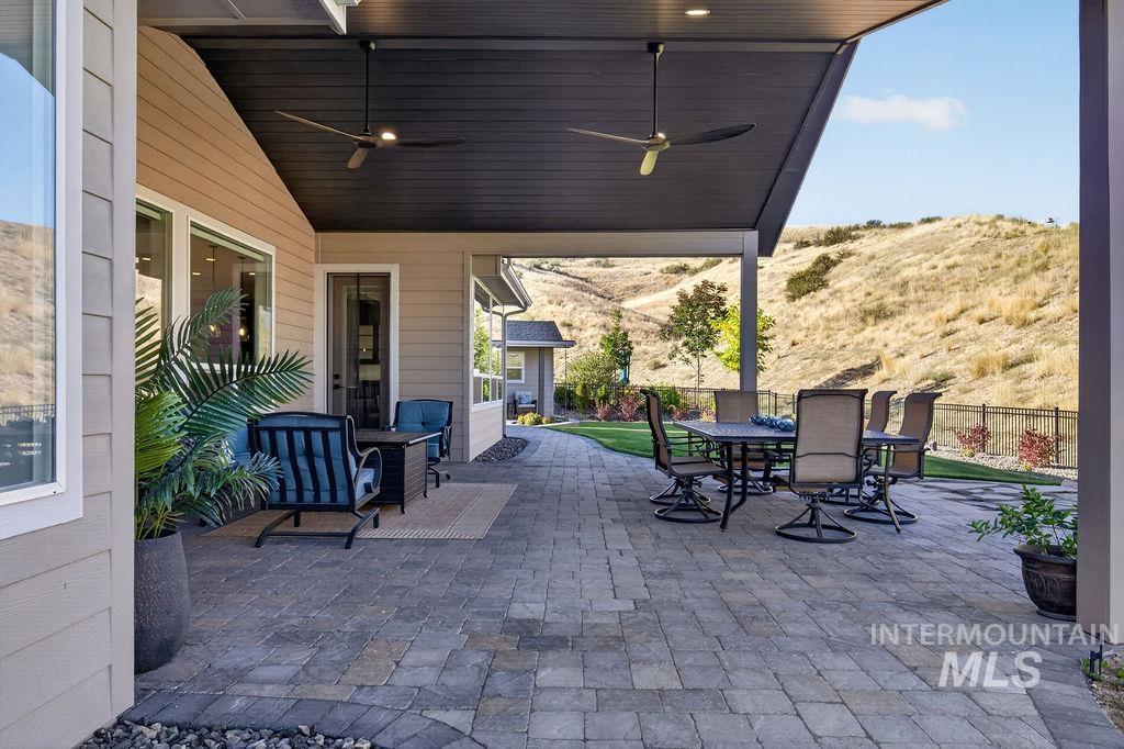 17949 N Yetholm Pl Property Photo 43
