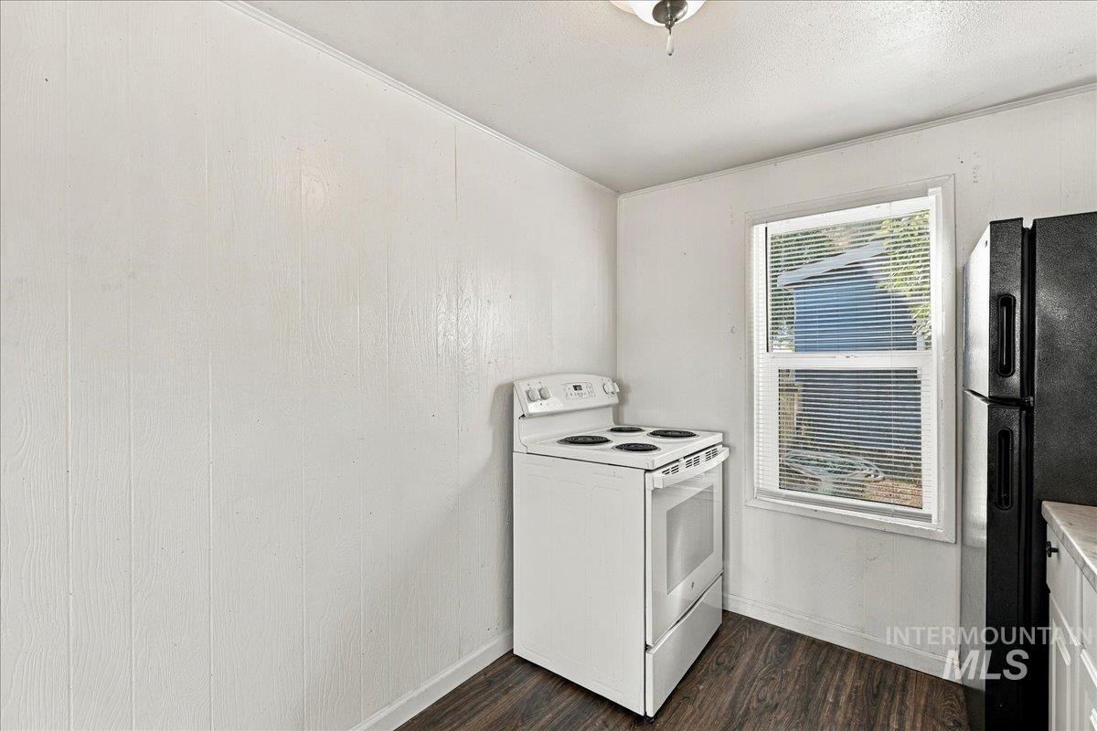 232 E Montana Ave Property Photo 12