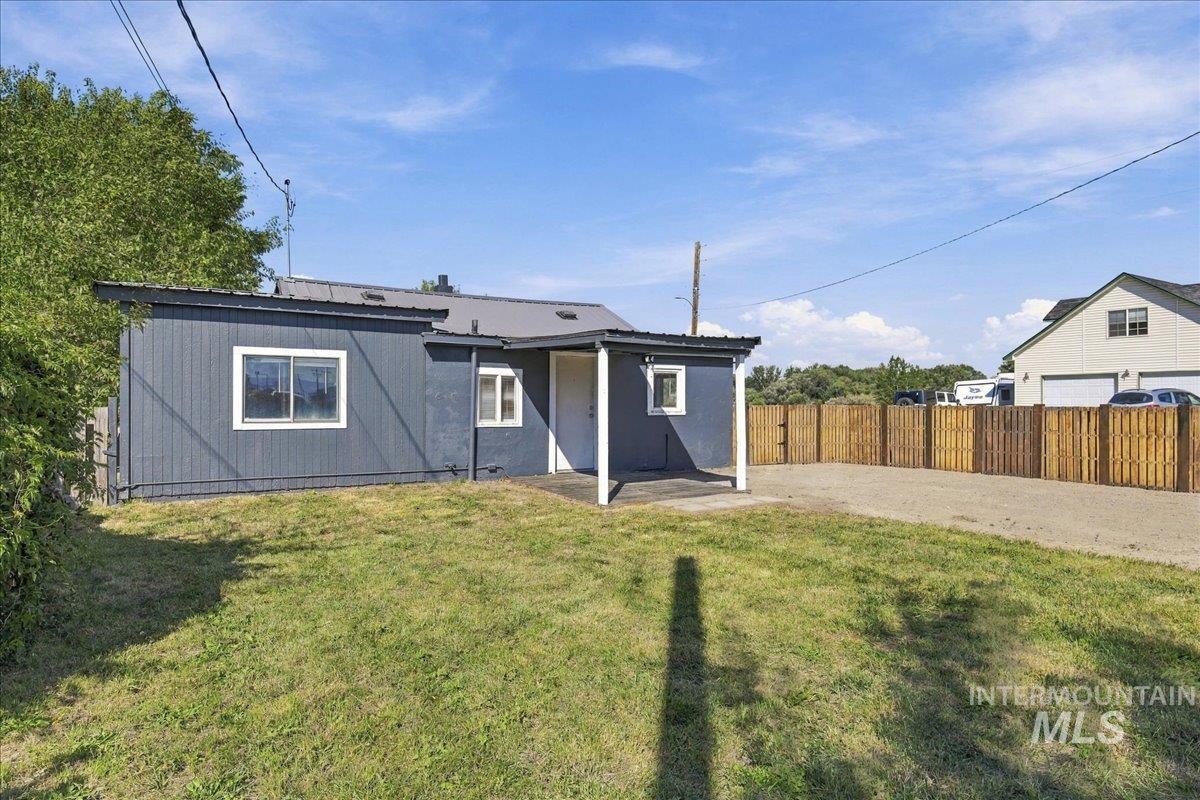 232 E Montana Ave Property Photo 26