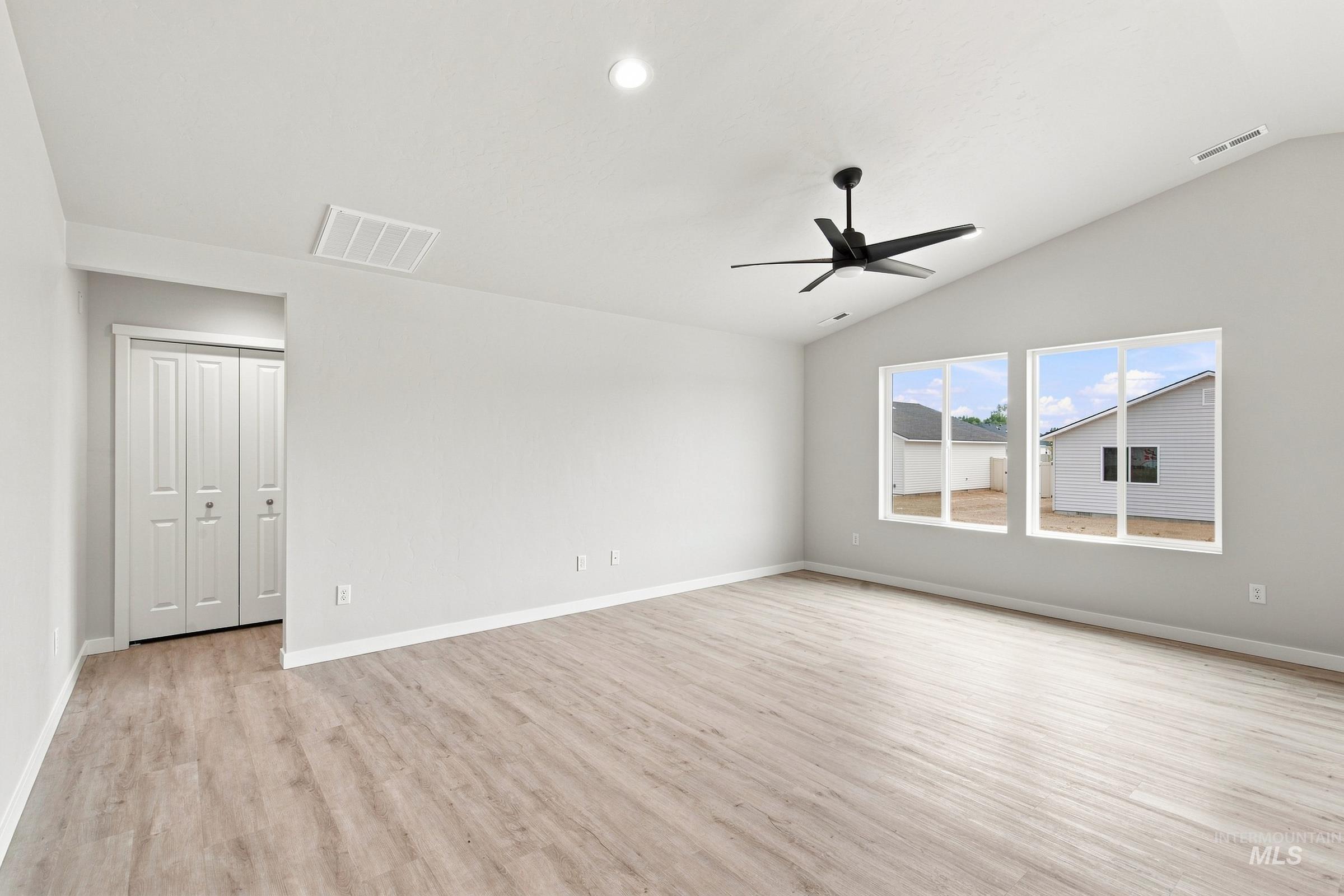 601 Rosemary Ave Property Photo 9