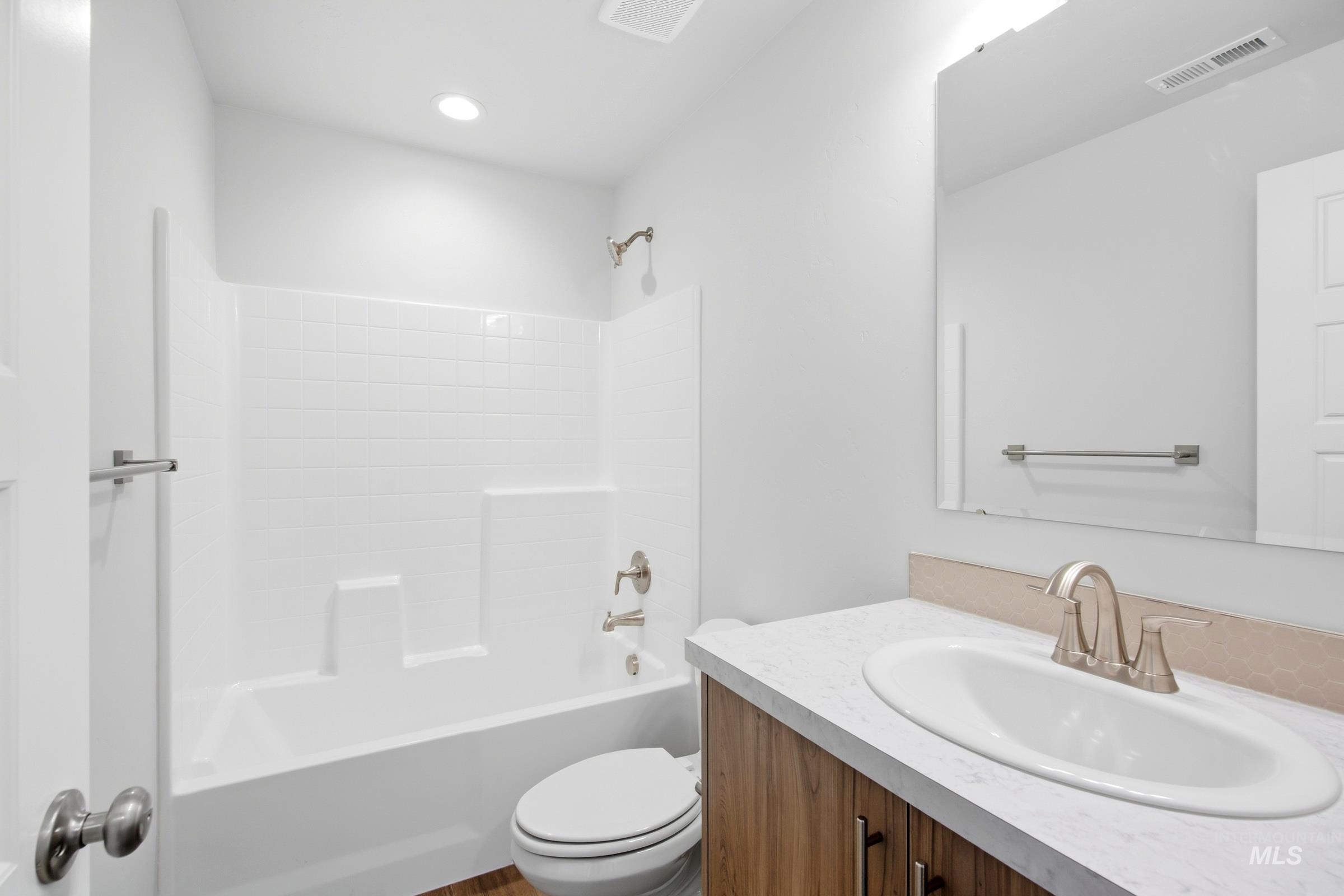 588 N Palaestra Ave Property Photo 19