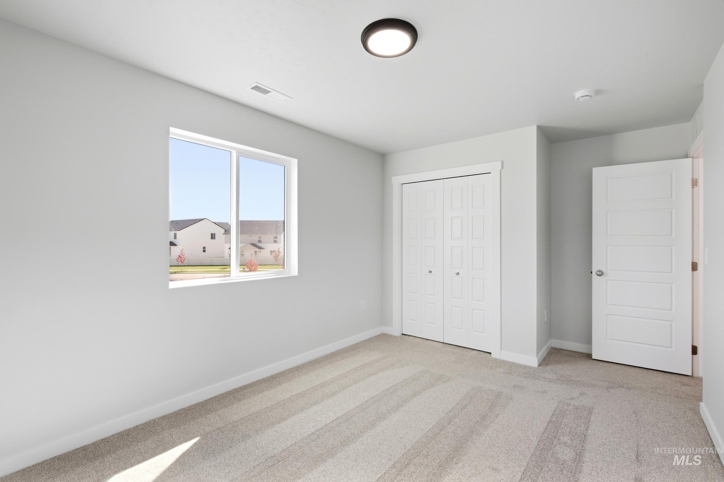 588 N Palaestra Ave Property Photo 23