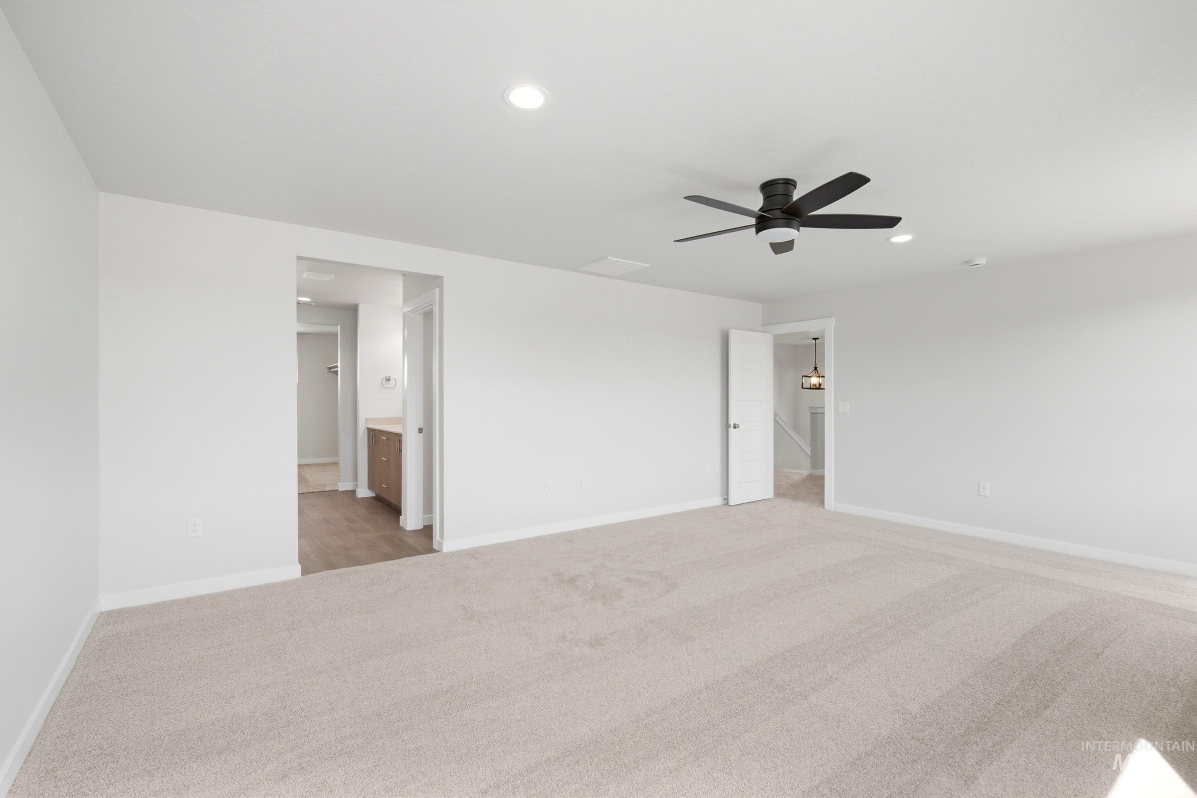 588 N Palaestra Ave Property Photo 25
