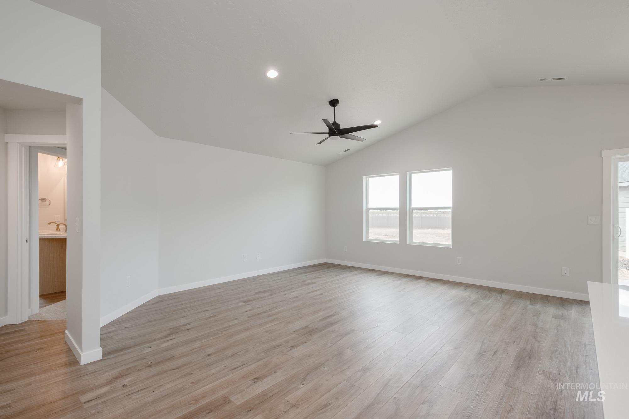9084 W Violet St Property Photo 10