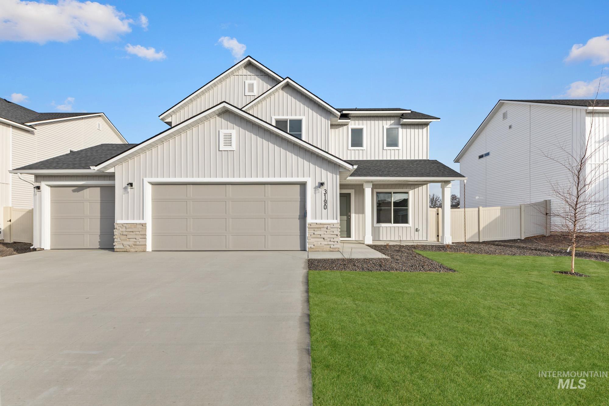 1811 Gyrfalcon St Property Photo 1