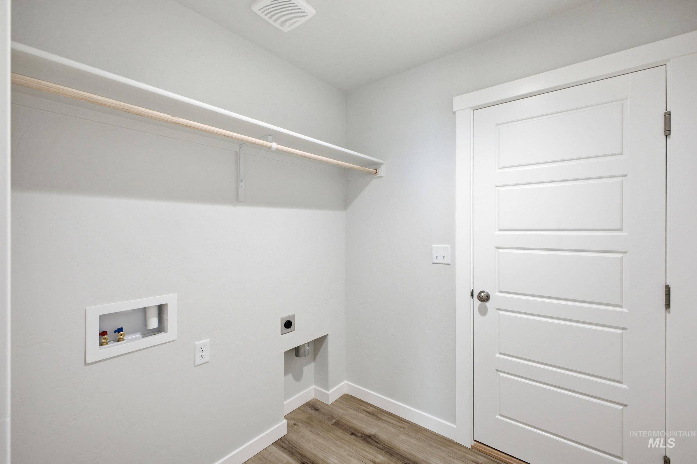 9068 W Violet St Property Photo 12