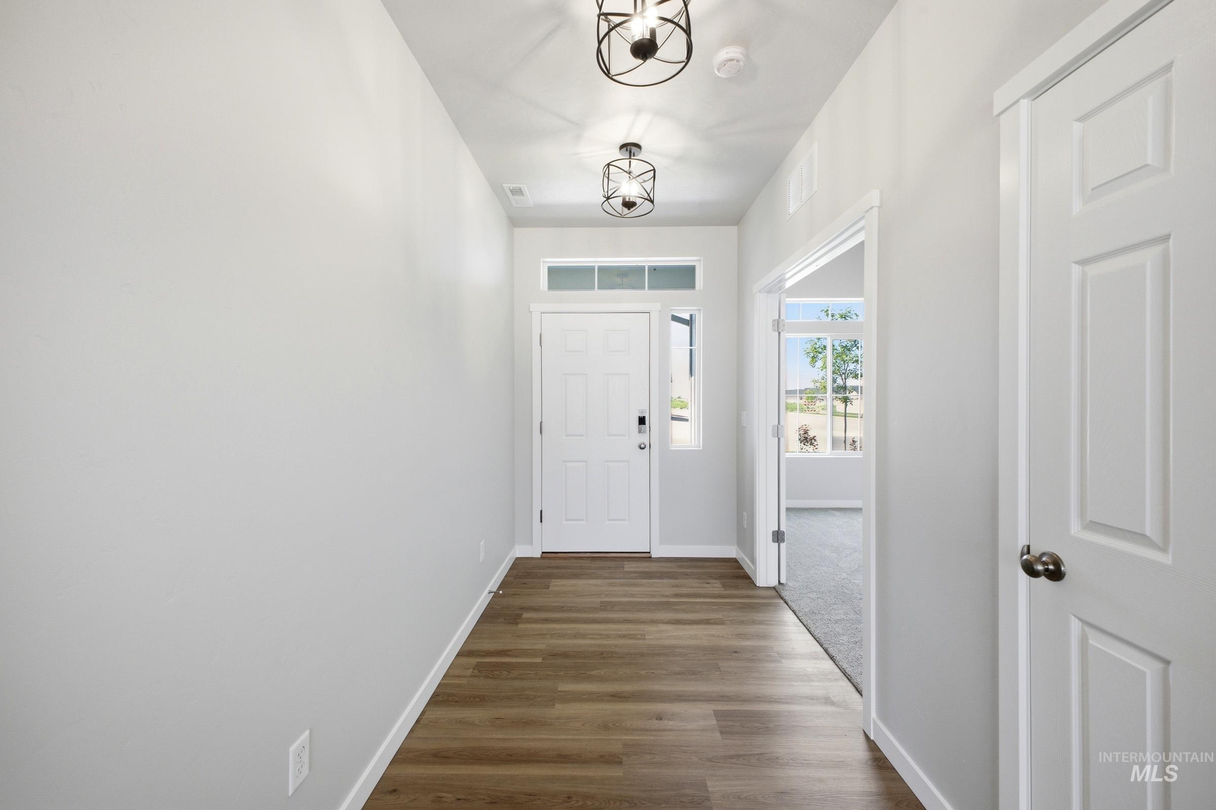 1770 Dyer St Property Photo 2
