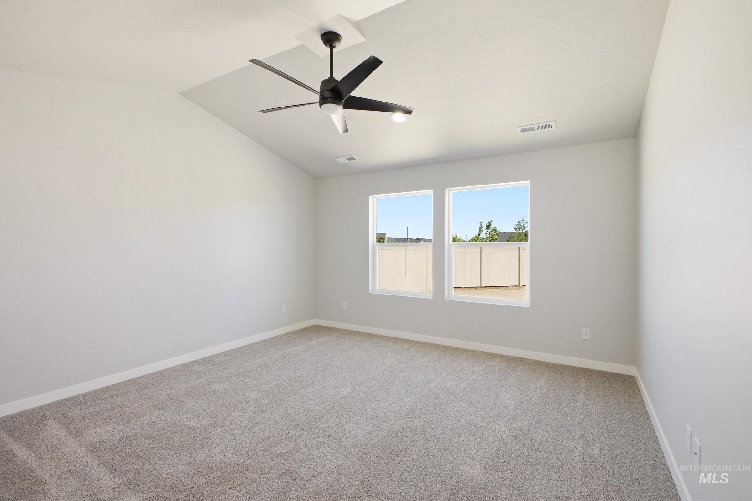 1770 Dyer St Property Photo 19