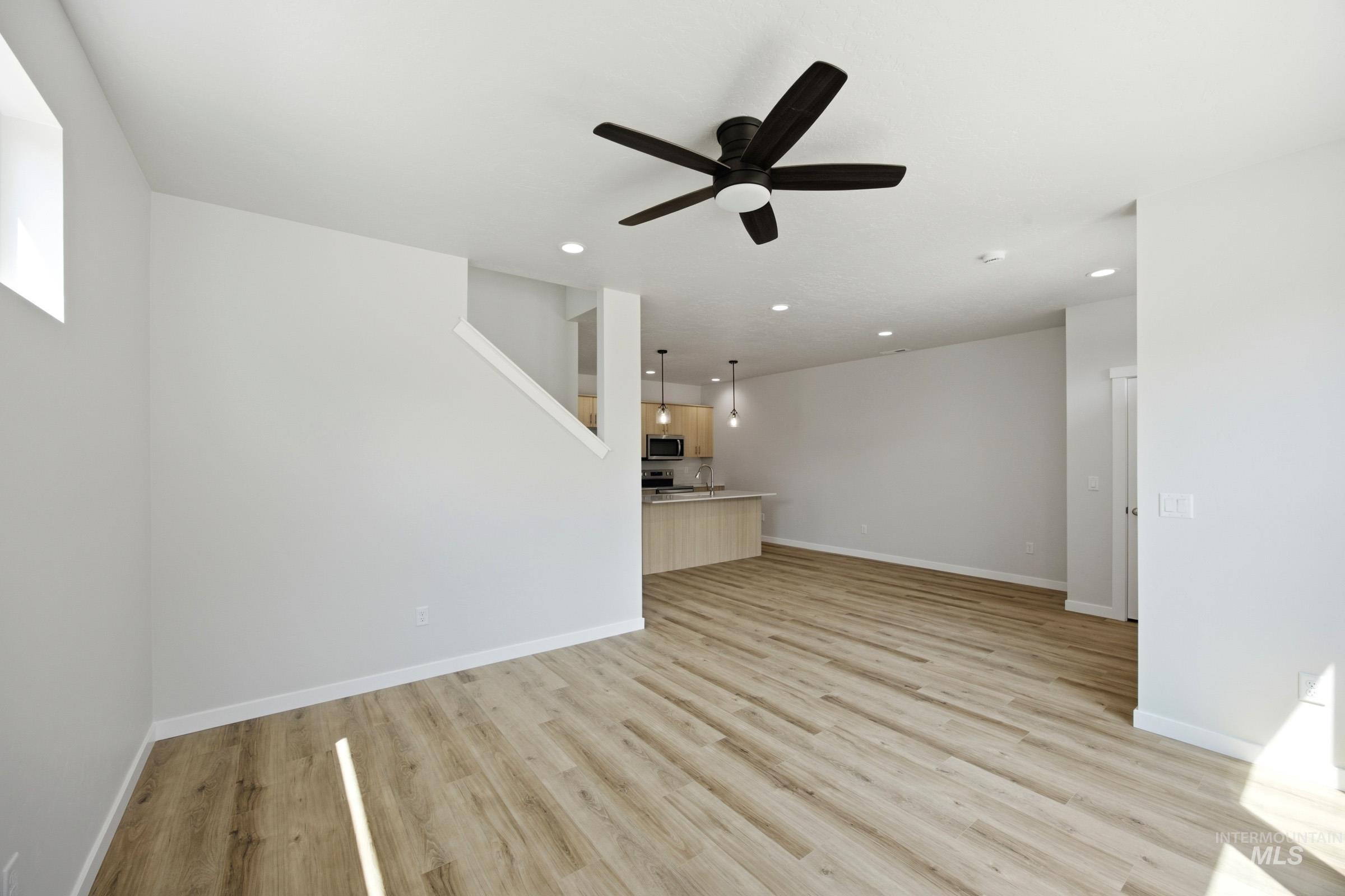 6716 S Arista Ave Property Photo 9