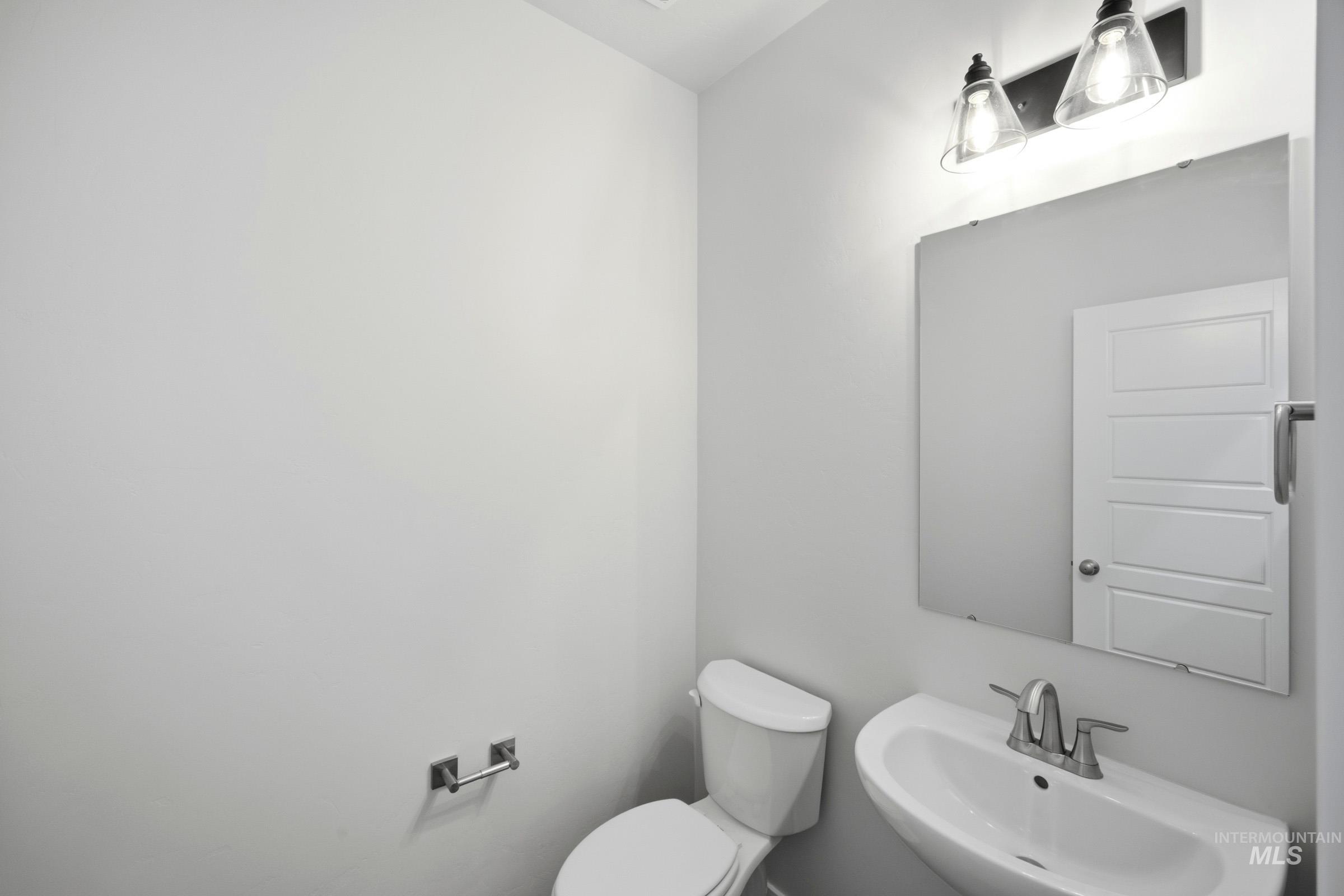 6732 S Arista Ave Property Photo 10