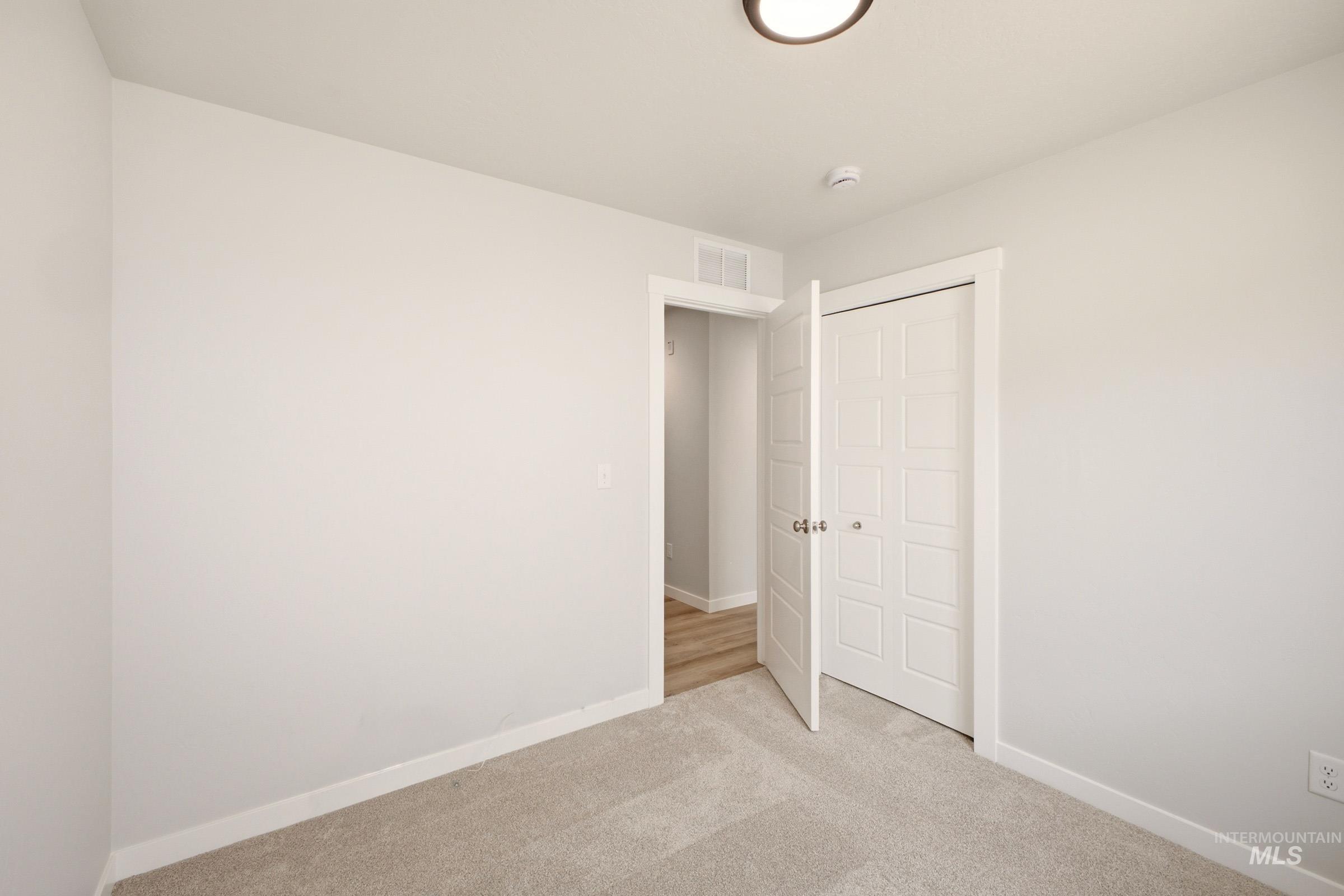2293 W Red Jasper Dr Property Photo 11