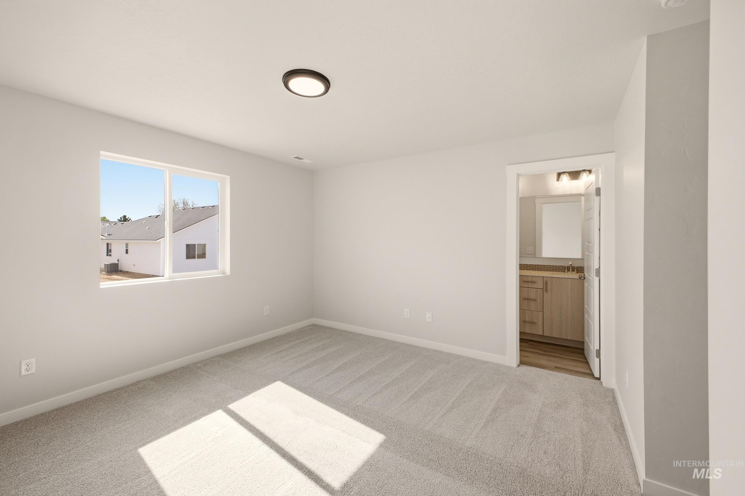2293 W Red Jasper Dr Property Photo 14