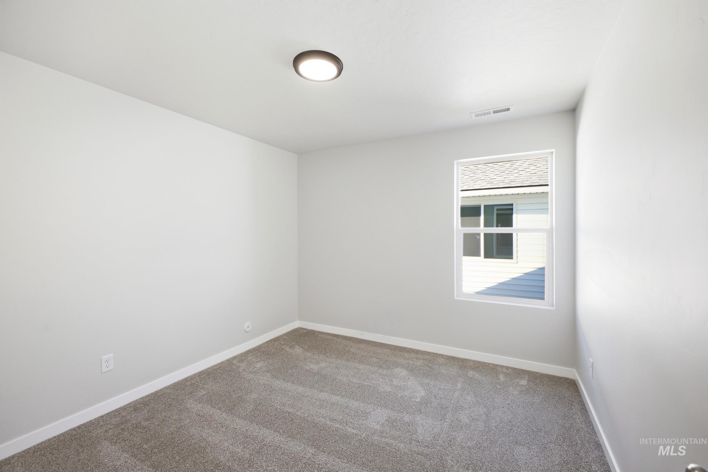 2282 W Tar Sands Dr Property Photo 9