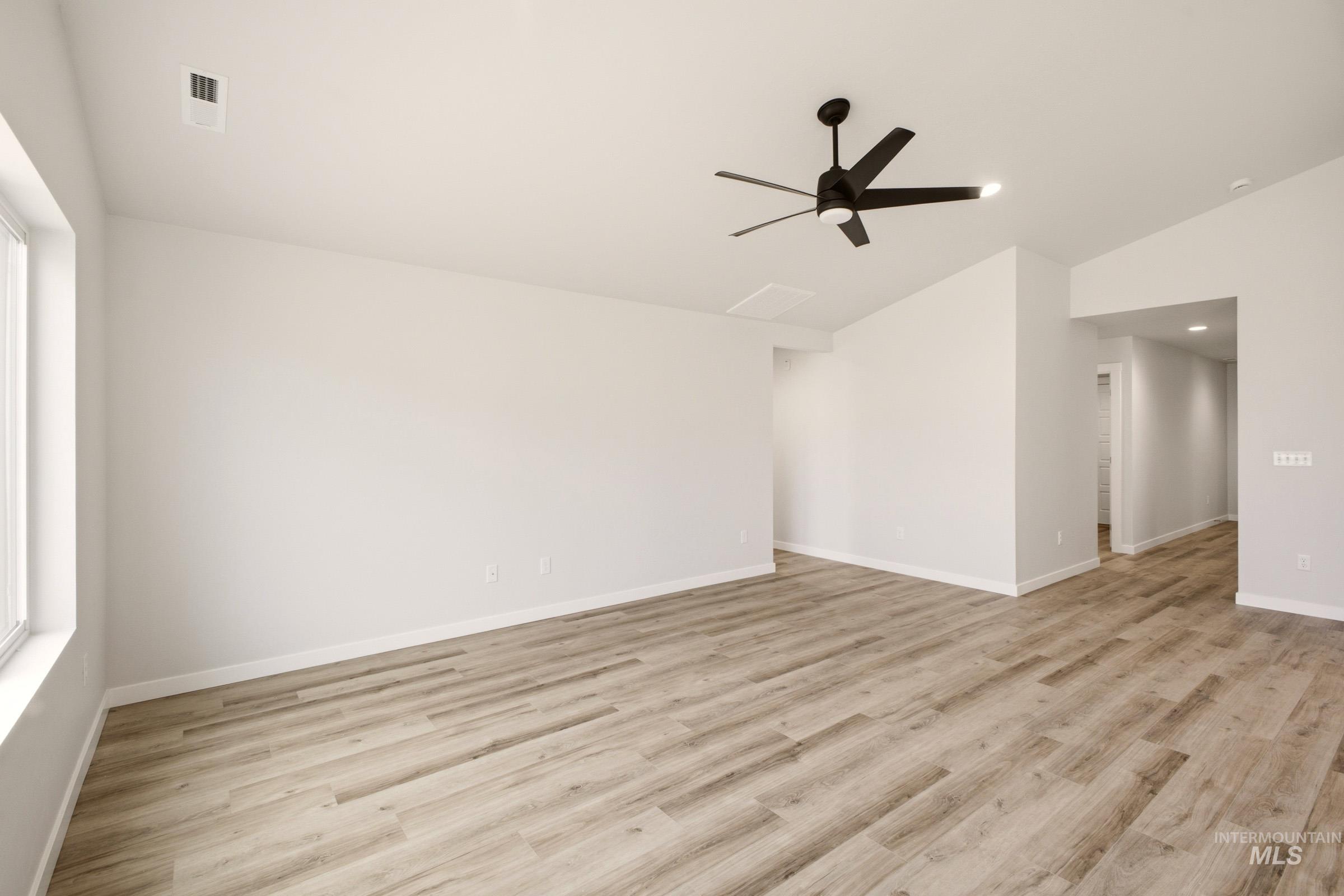 2304 W Tar Sands Dr Property Photo 8