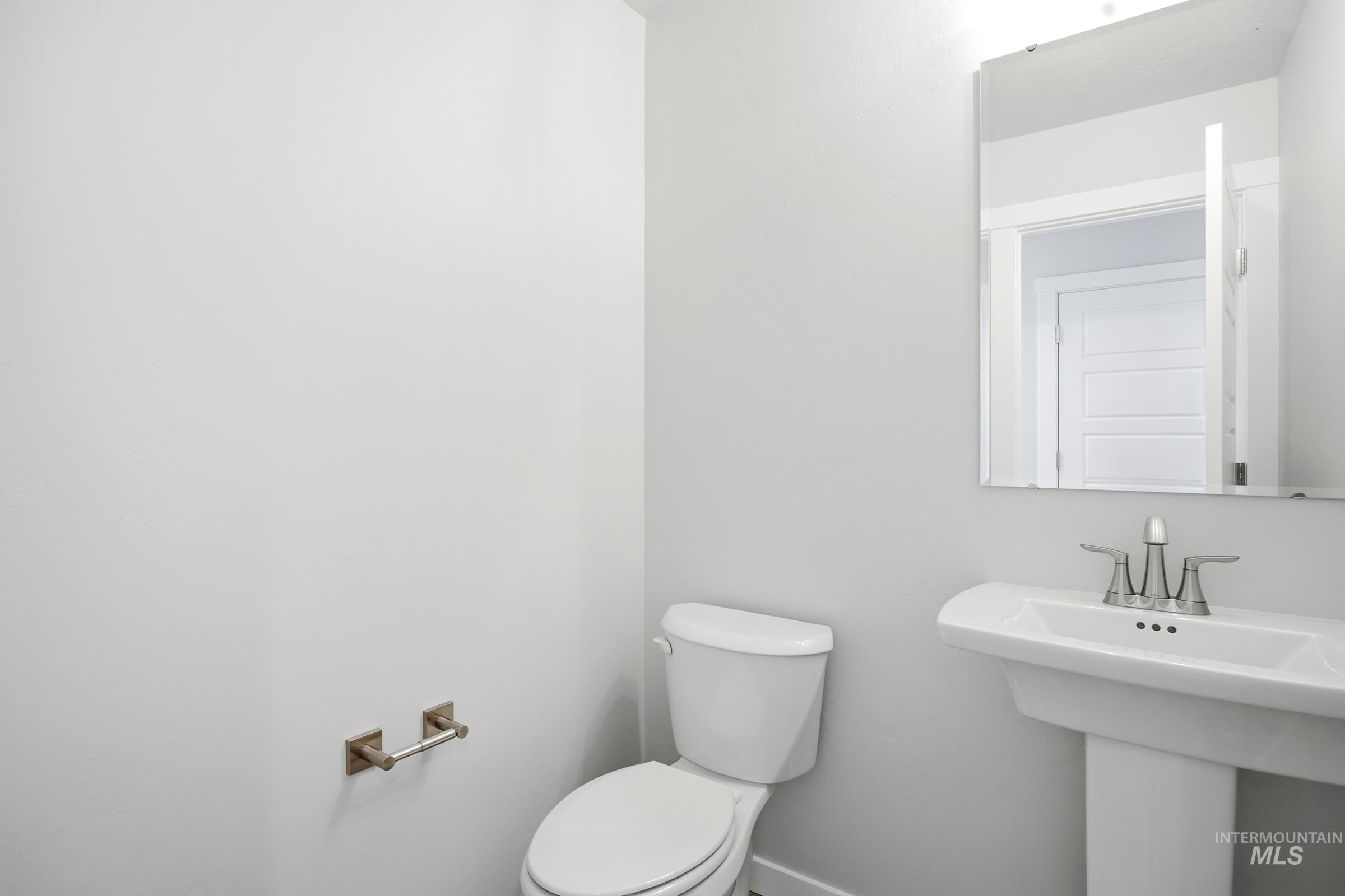 1282 N Coltsfoot Ave Property Photo 11