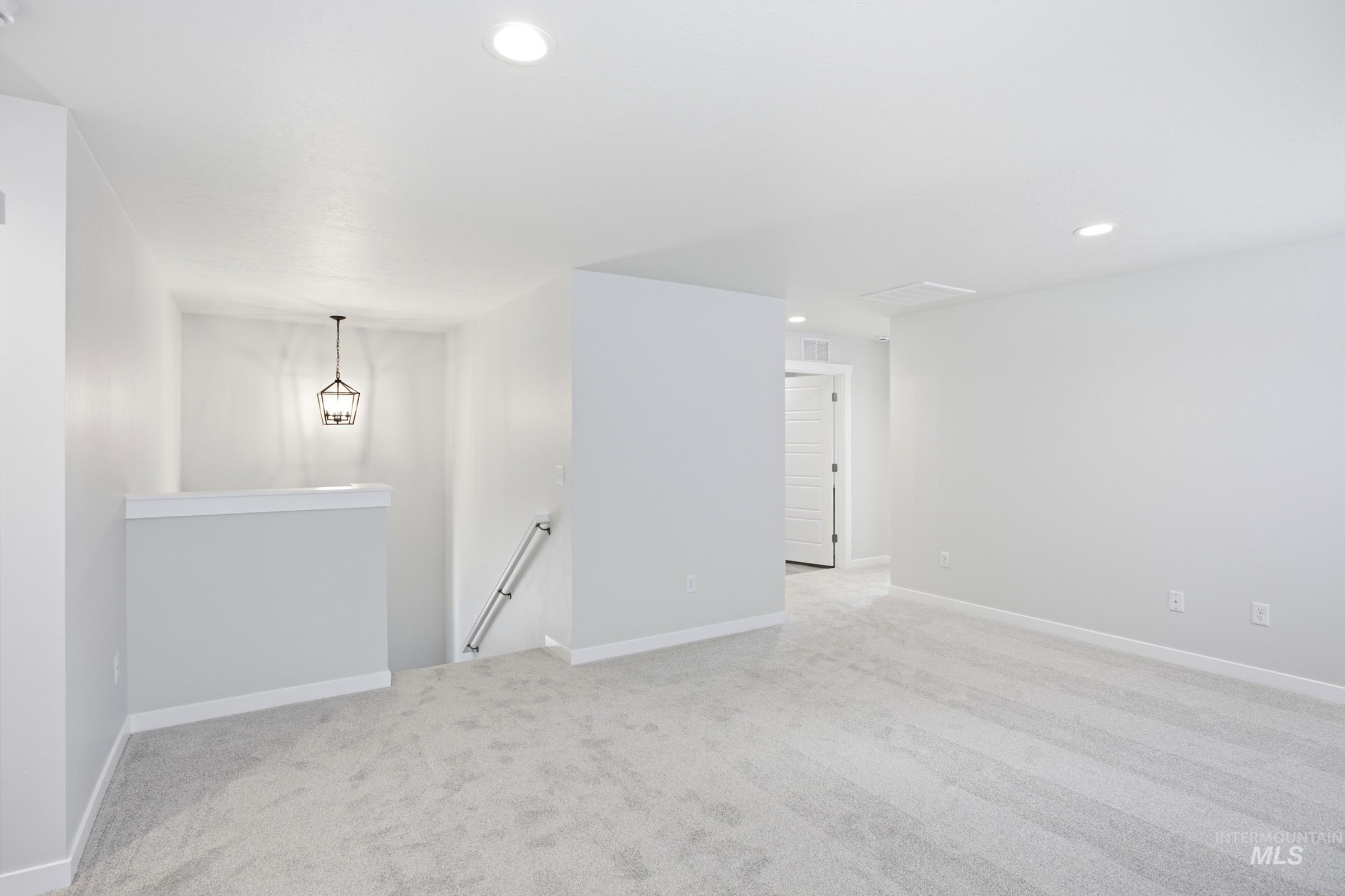 1282 N Coltsfoot Ave Property Photo 15