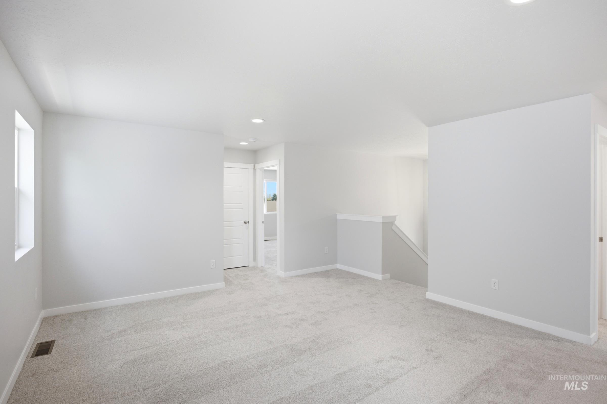 1282 N Coltsfoot Ave Property Photo 16
