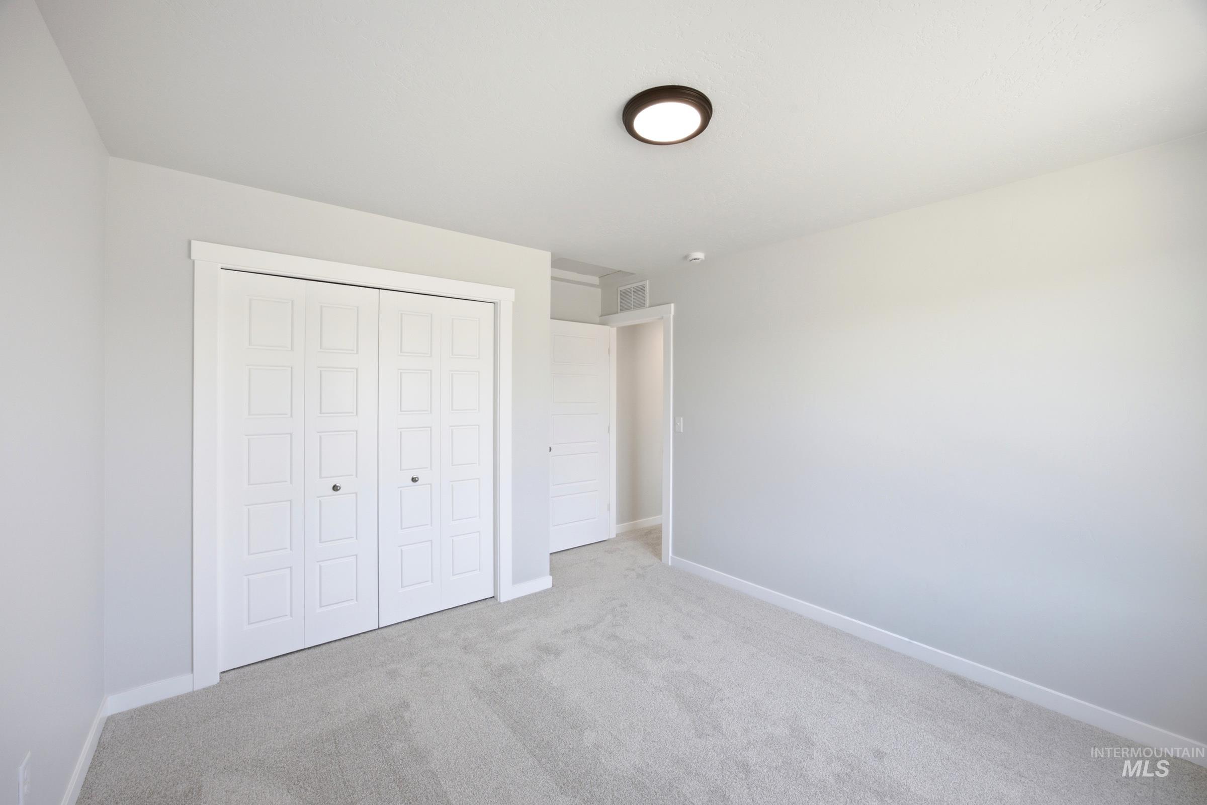 1282 N Coltsfoot Ave Property Photo 22