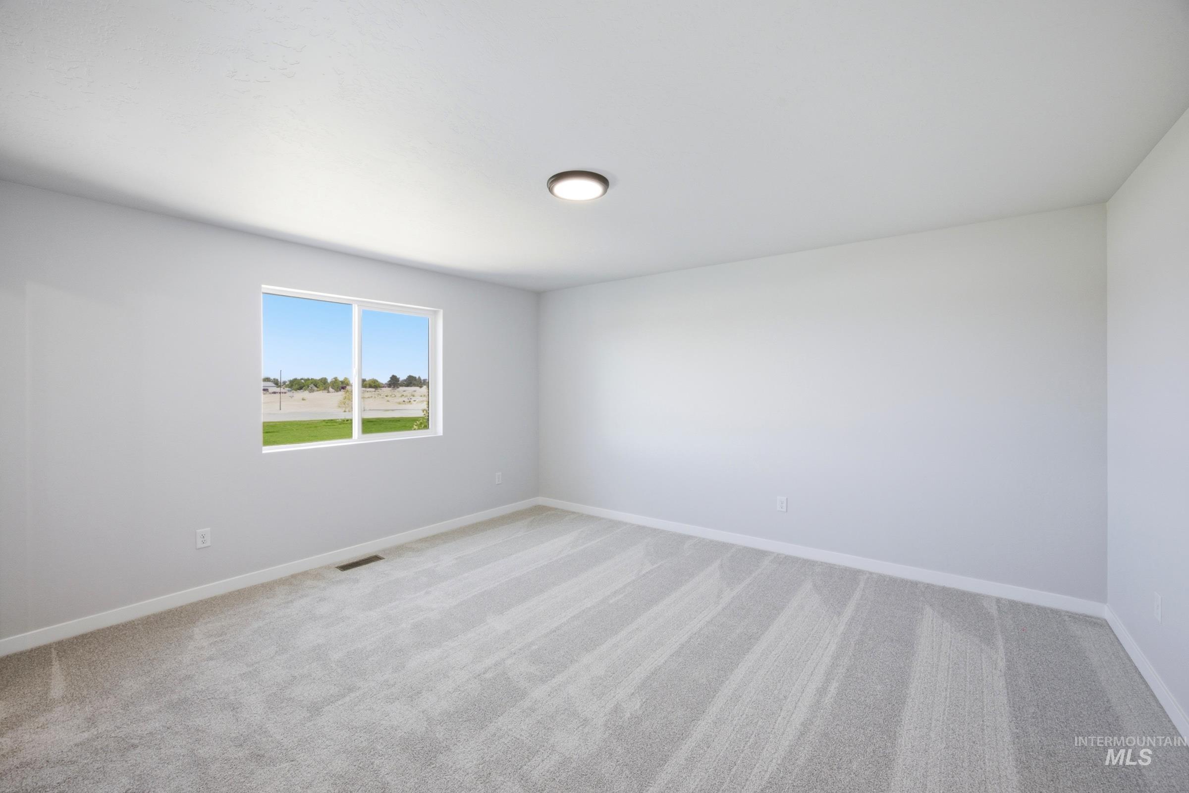 1282 N Coltsfoot Ave Property Photo 23