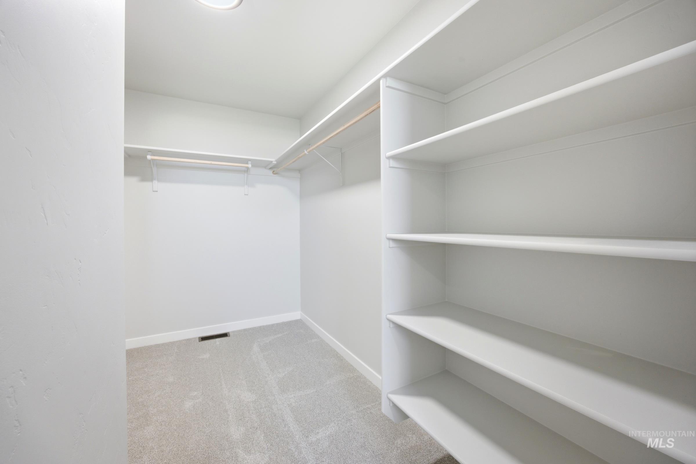1282 N Coltsfoot Ave Property Photo 26