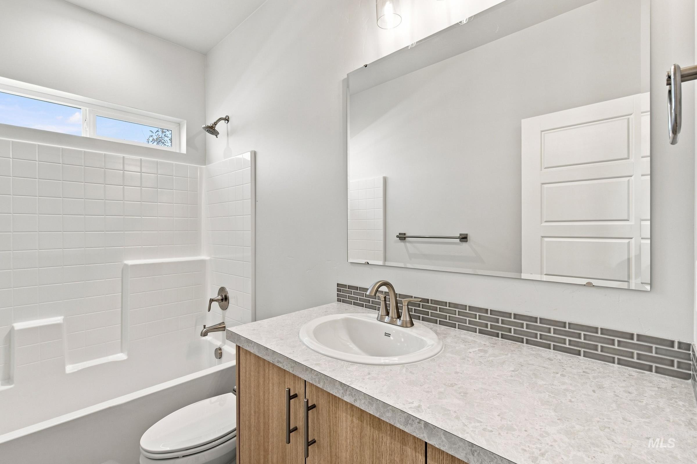 2327 W Tar Sands Dr Property Photo 17