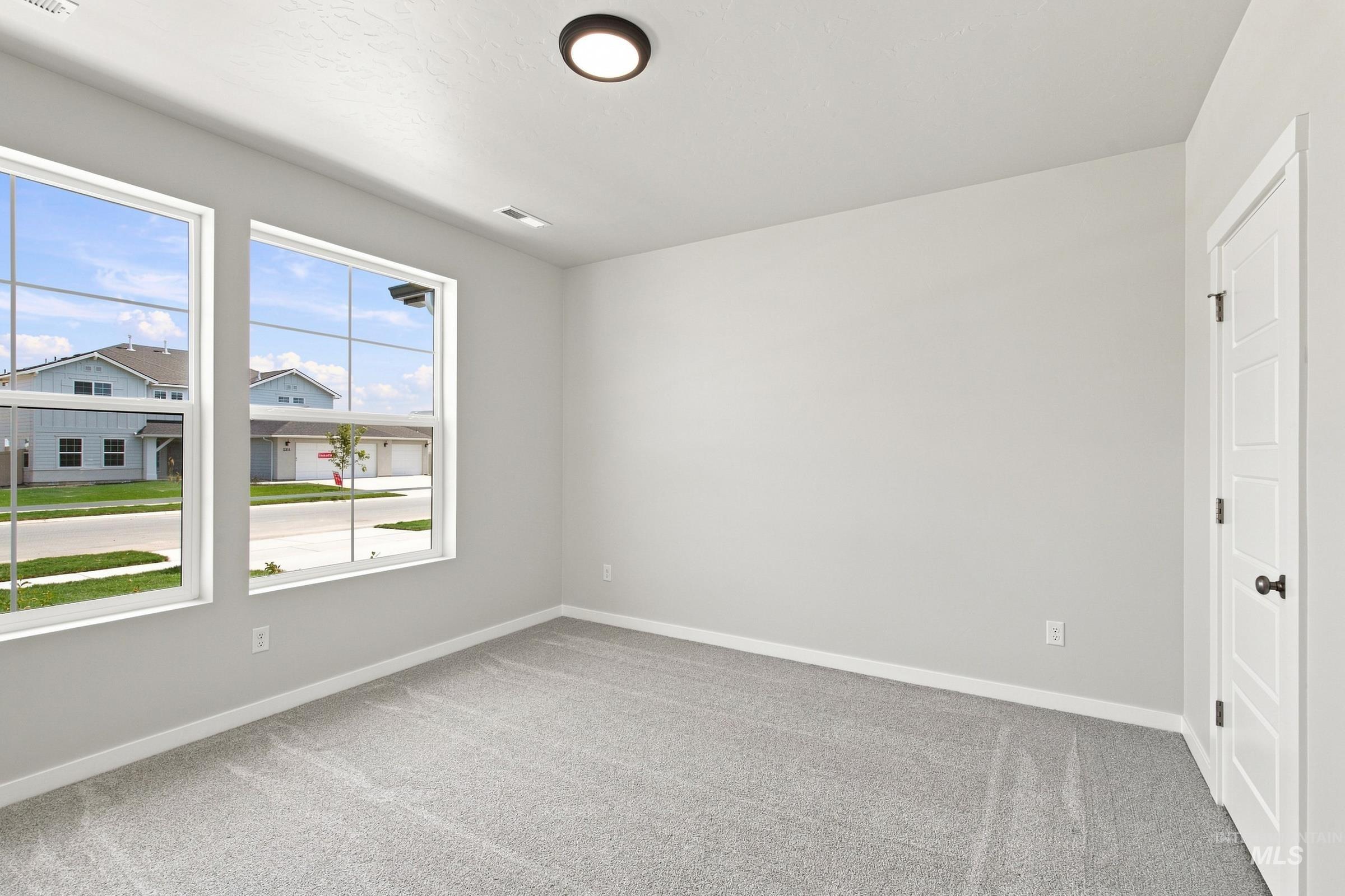 2327 W Tar Sands Dr Property Photo 18