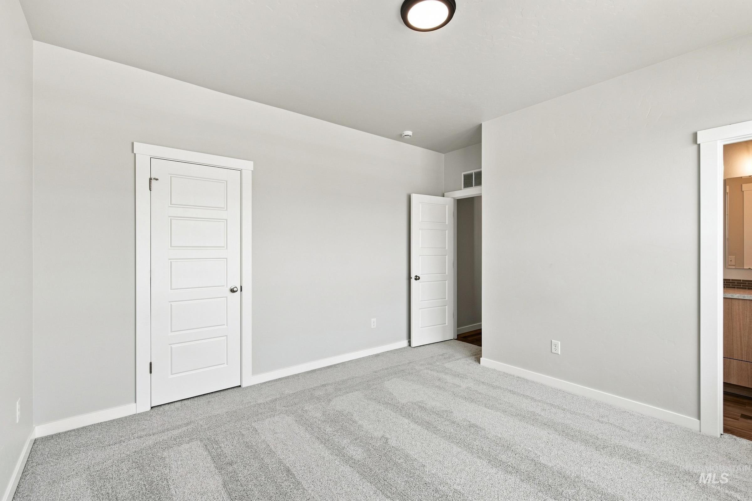 2327 W Tar Sands Dr Property Photo 19