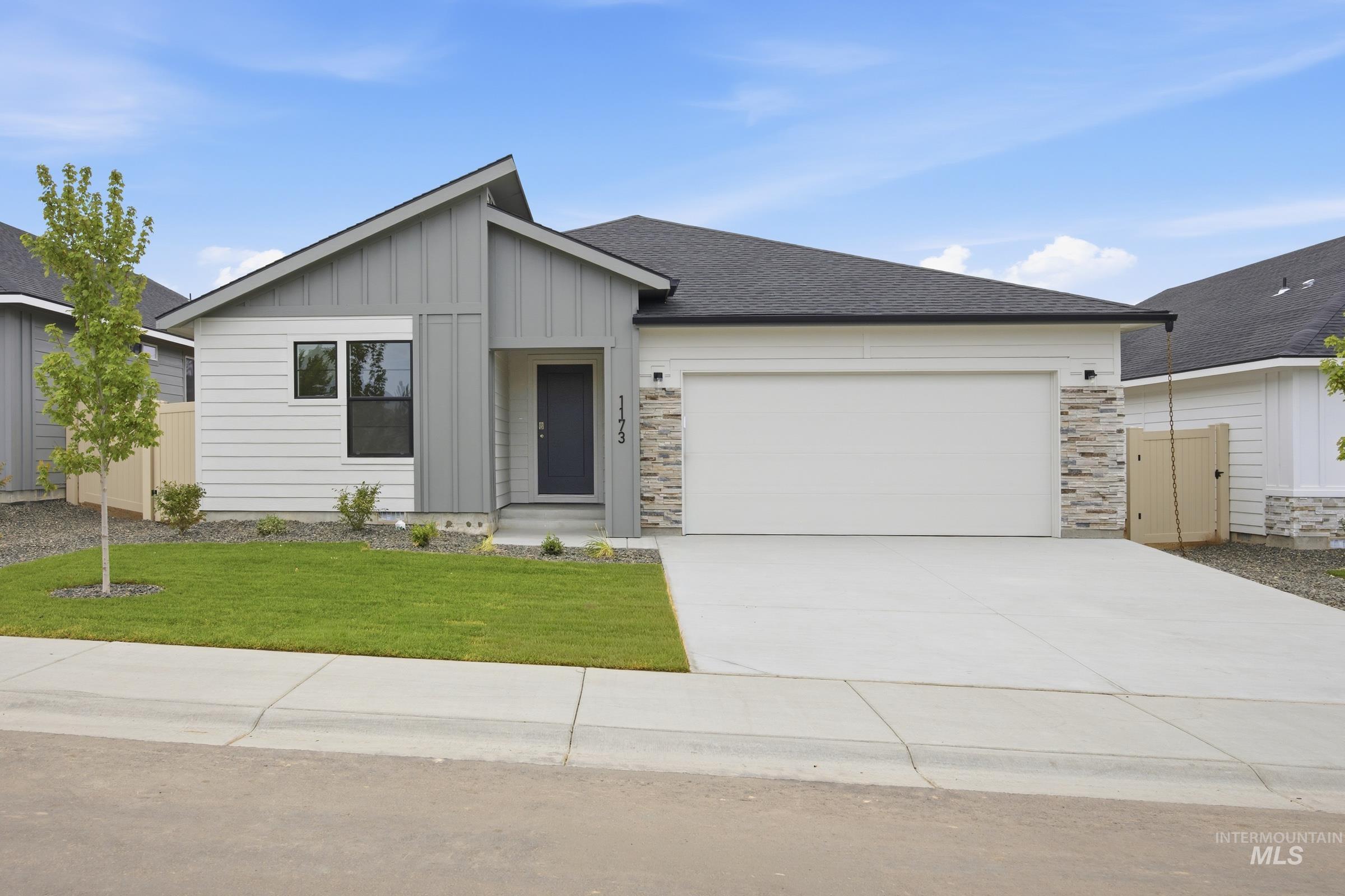 6842 S Lumberton Way Property Photo 1