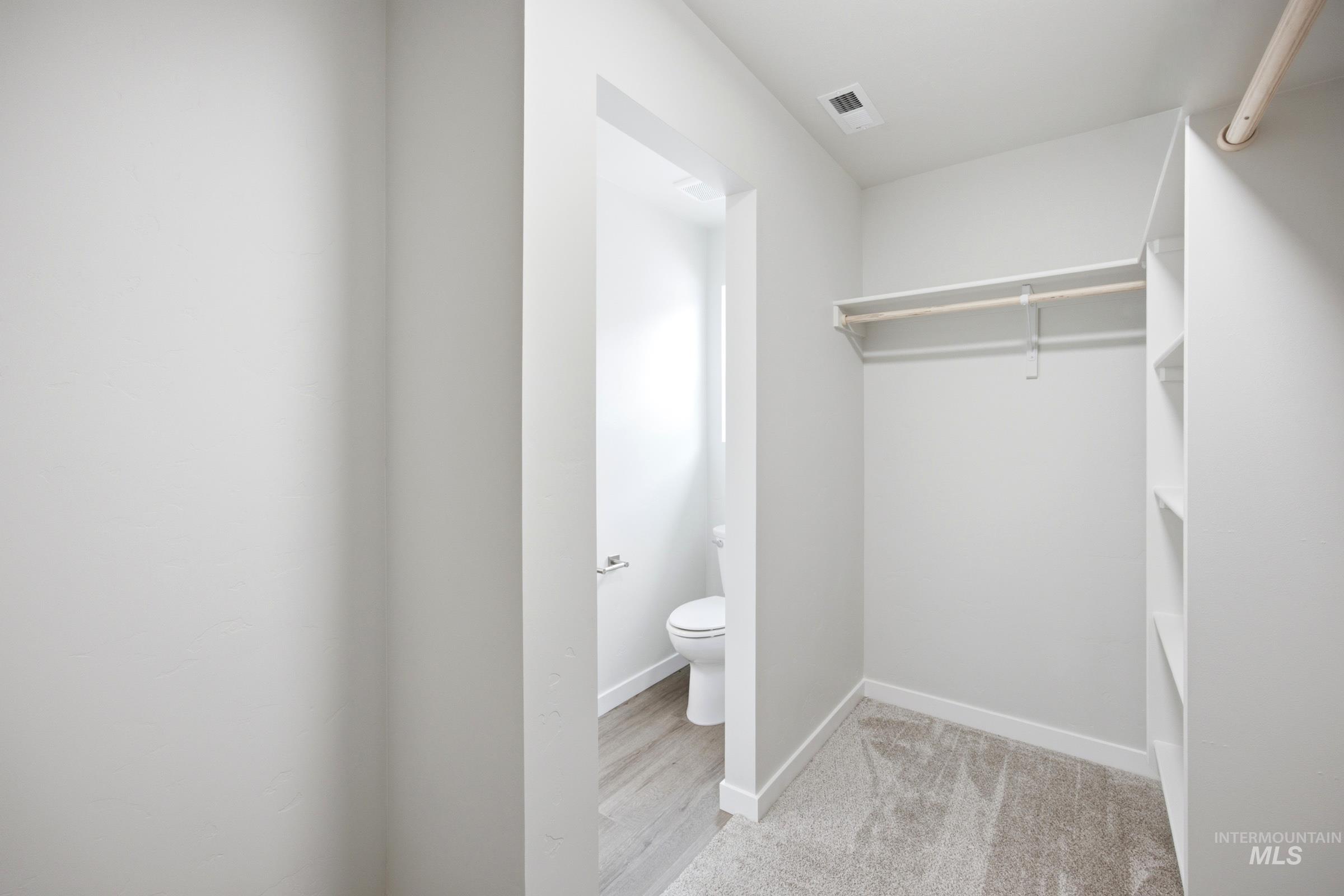 6842 S Lumberton Way Property Photo 14