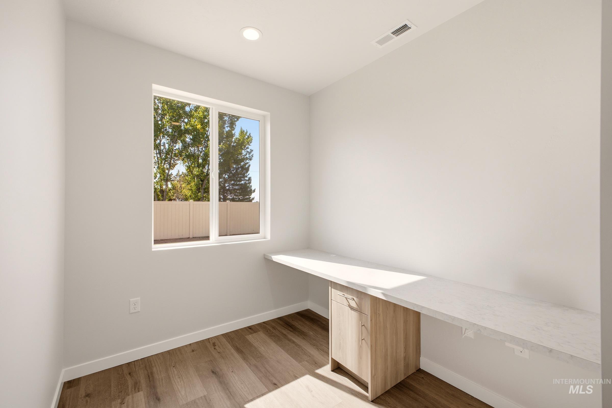 1015 E Crab Springs St Property Photo 11