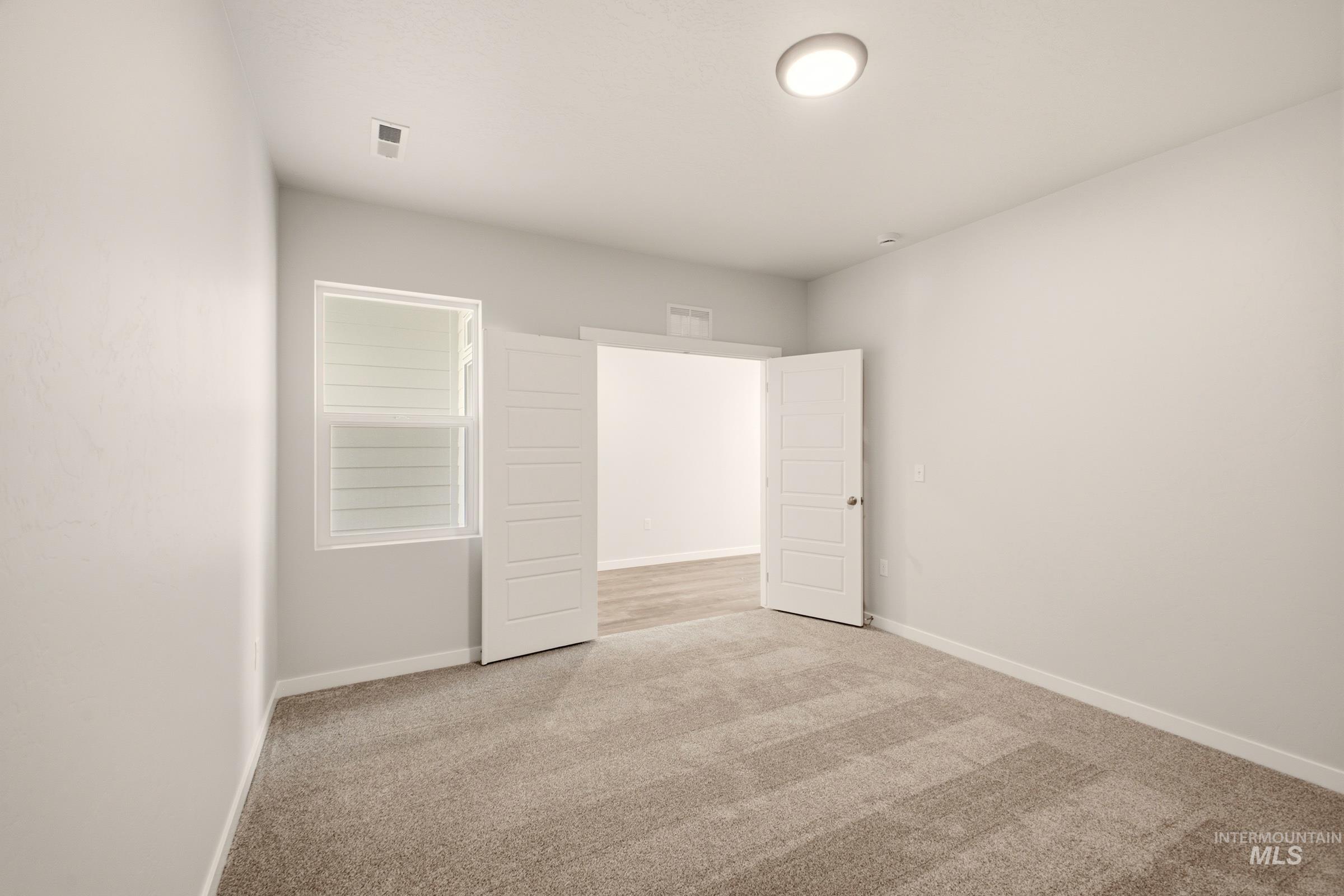 1015 E Crab Springs St Property Photo 13