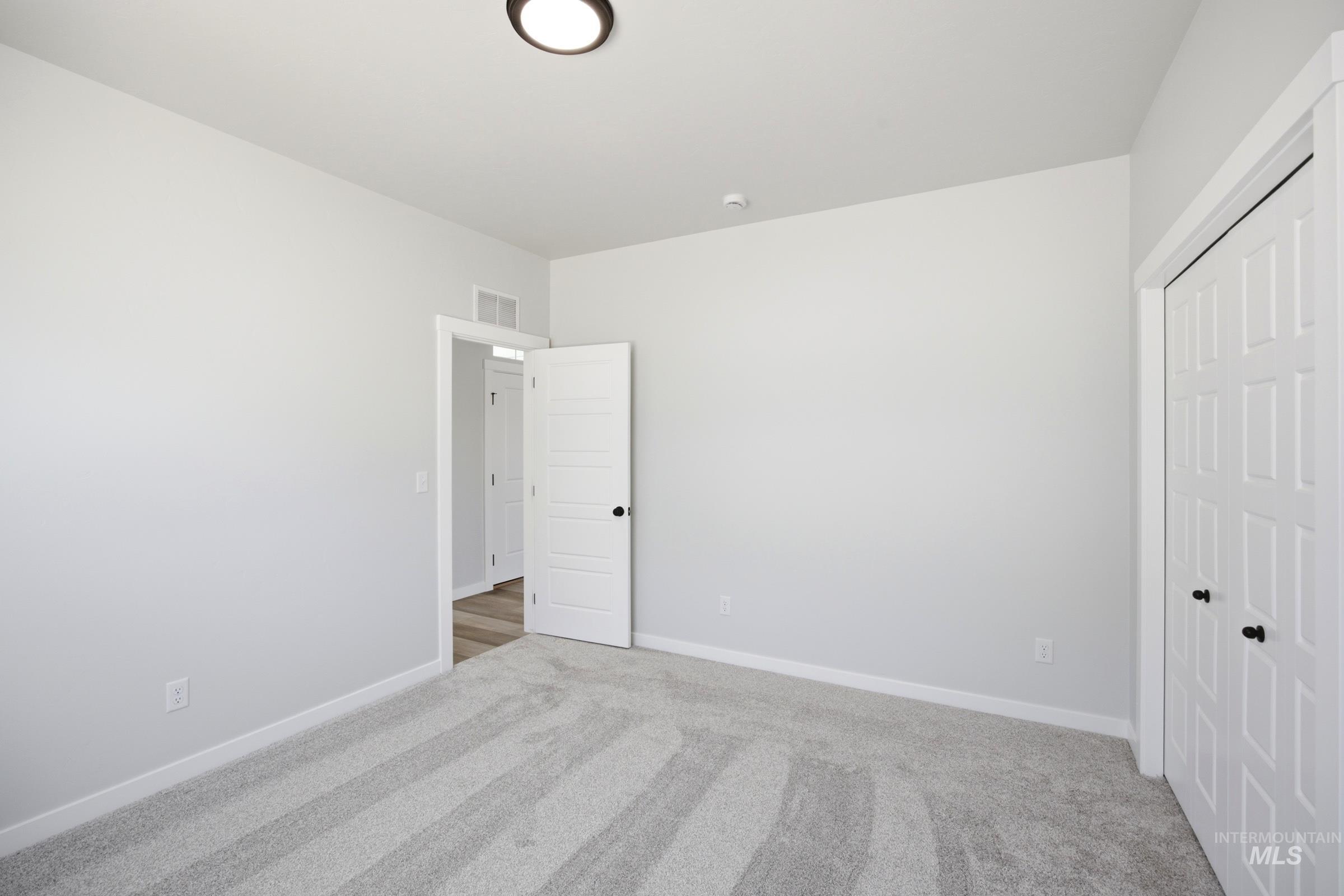 1015 E Crab Springs St Property Photo 25