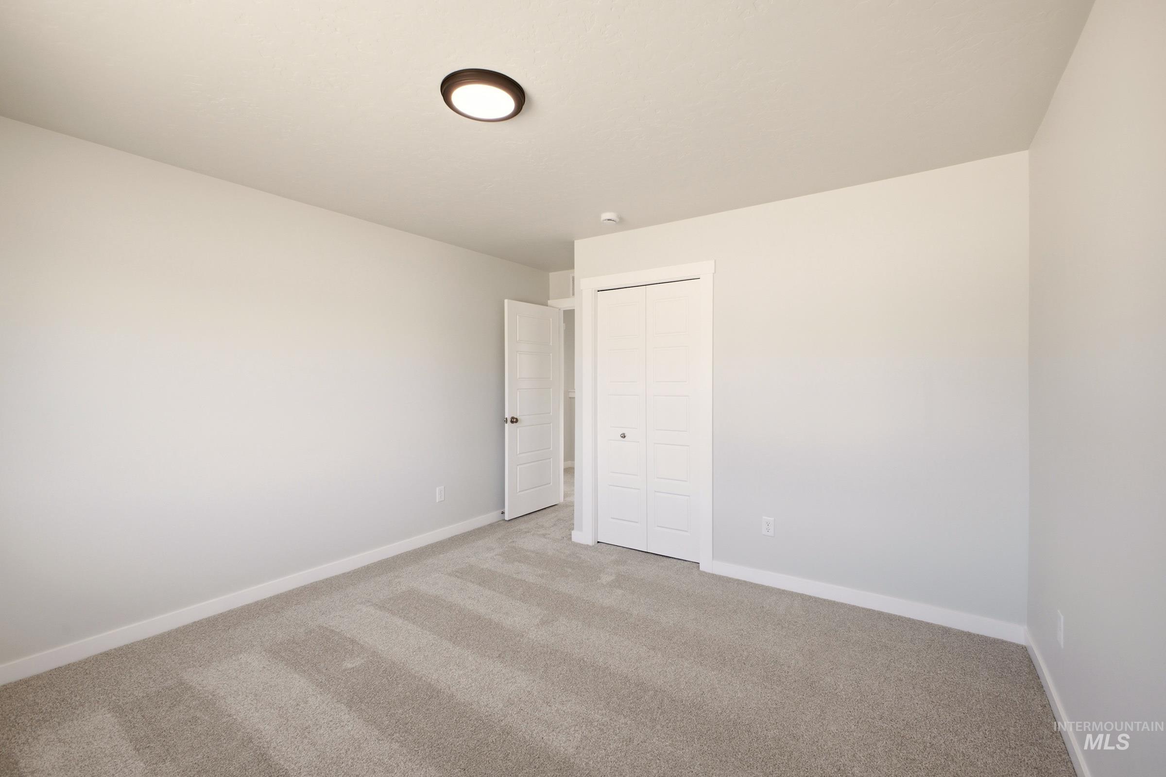 5319 S Edgecomb Way Property Photo 22